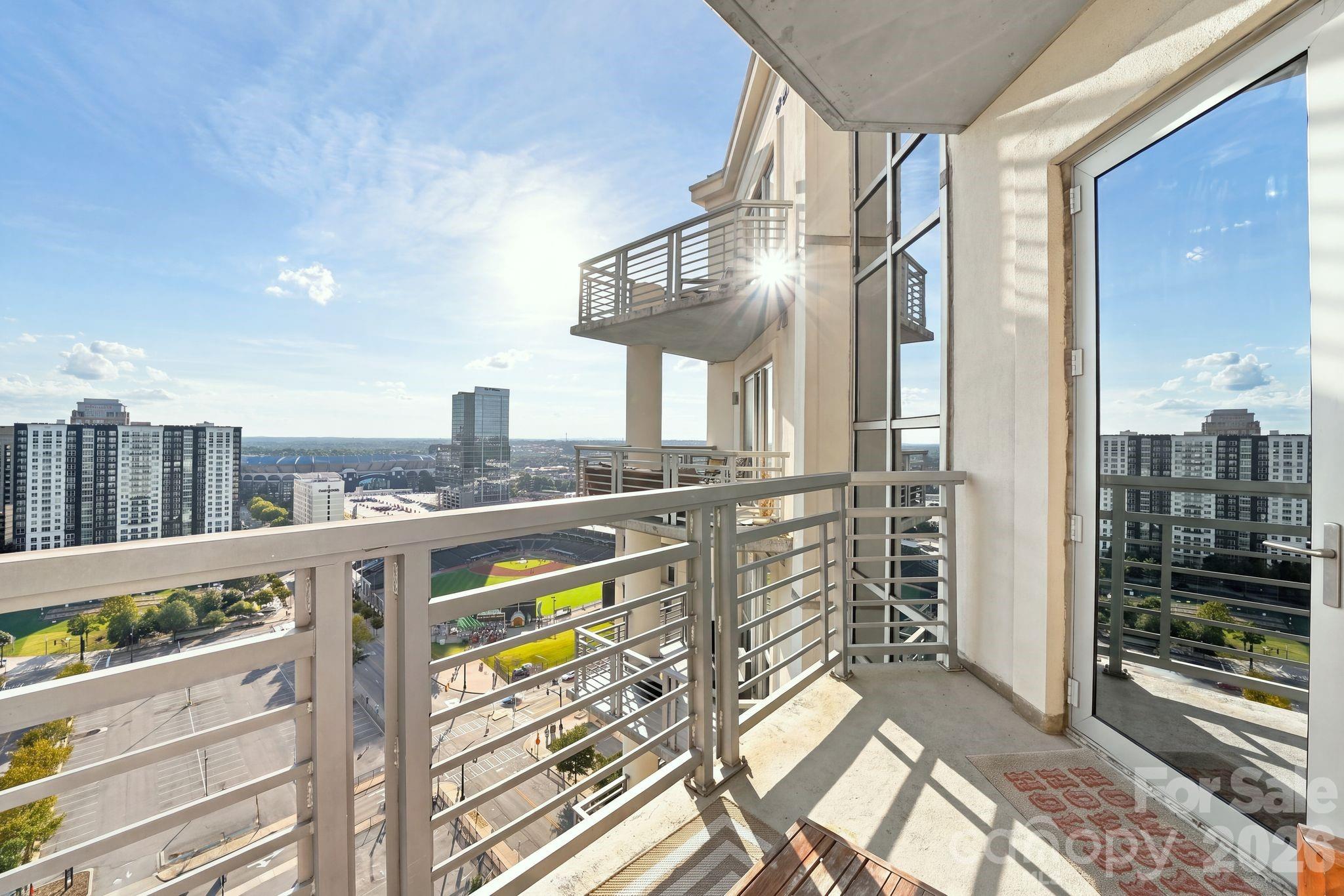 333 W Trade Street 1709 Property Photo 3
