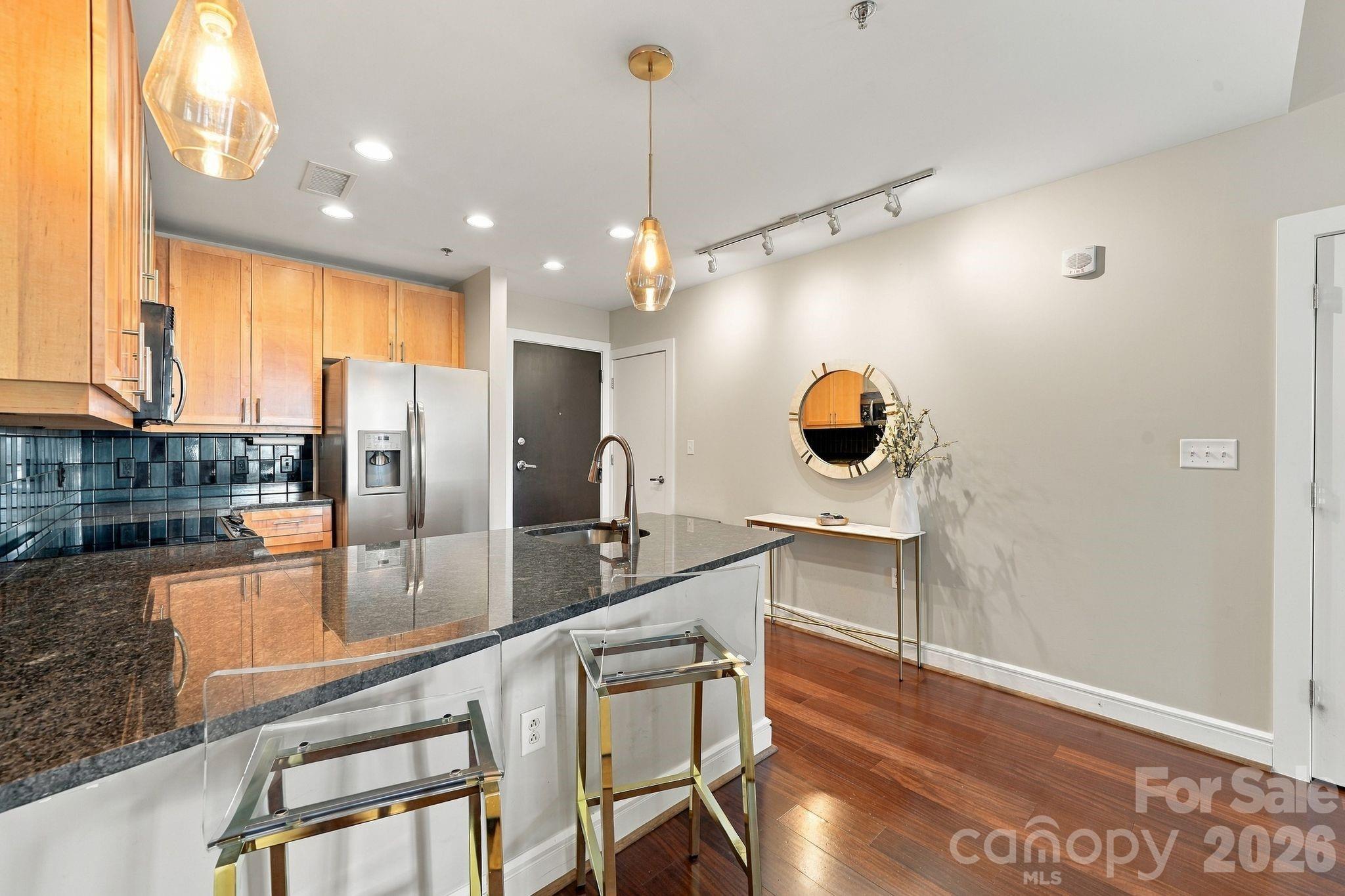 333 W Trade Street 1709 Property Photo 12