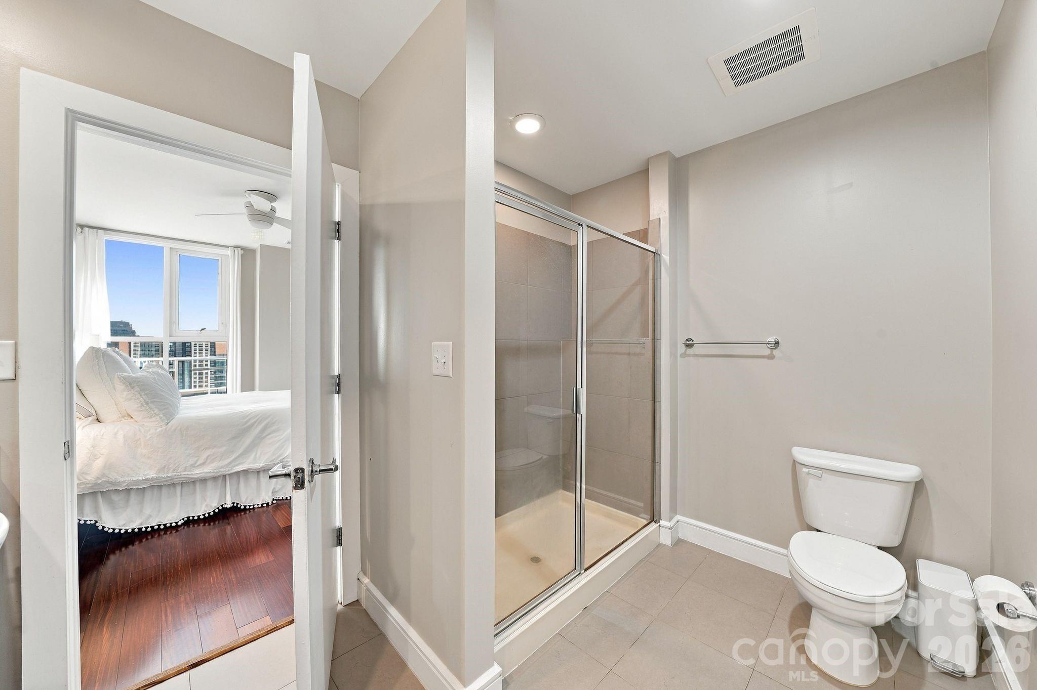 333 W Trade Street 1709 Property Photo 16