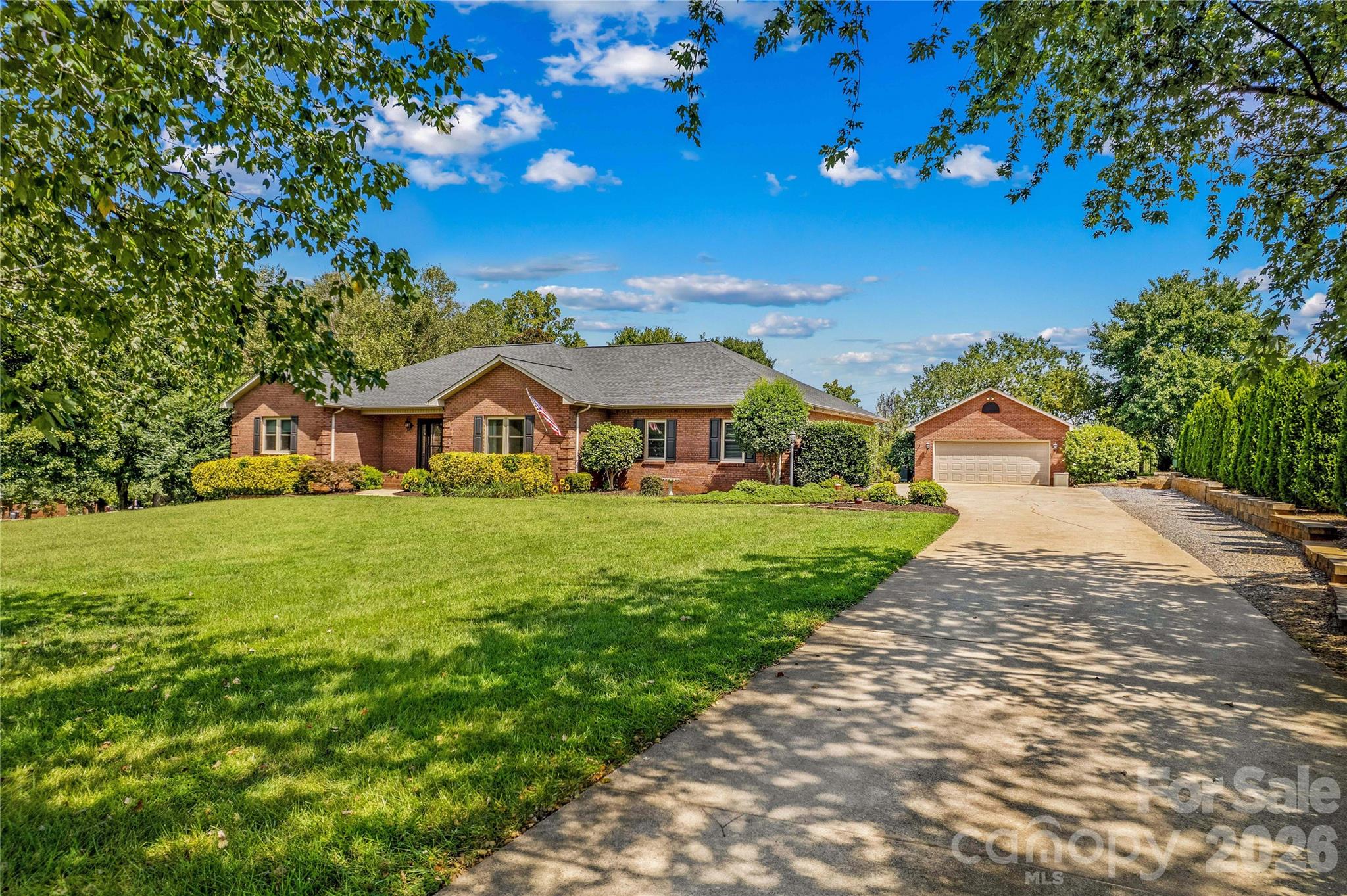 110 Dobbs Drive Property Photo 1