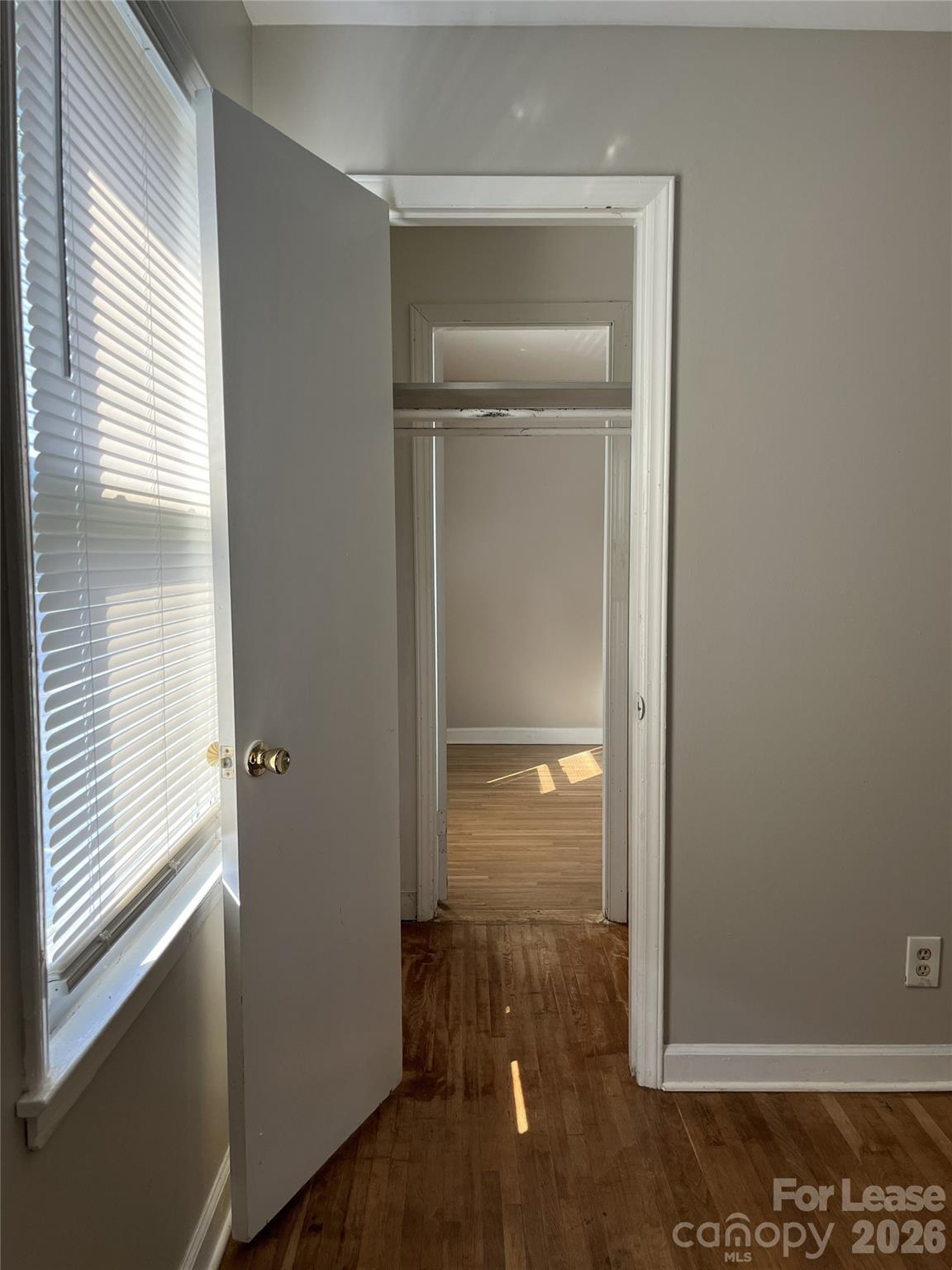 4024 Abbeydale Drive Property Photo 13