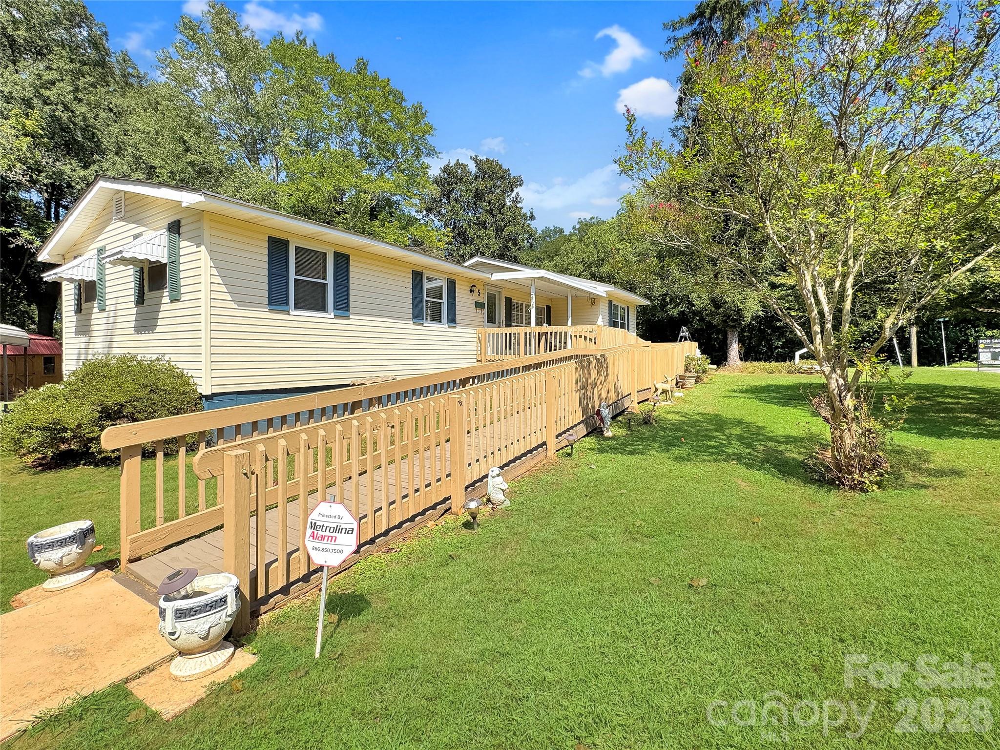 5 Love Street Property Photo 4