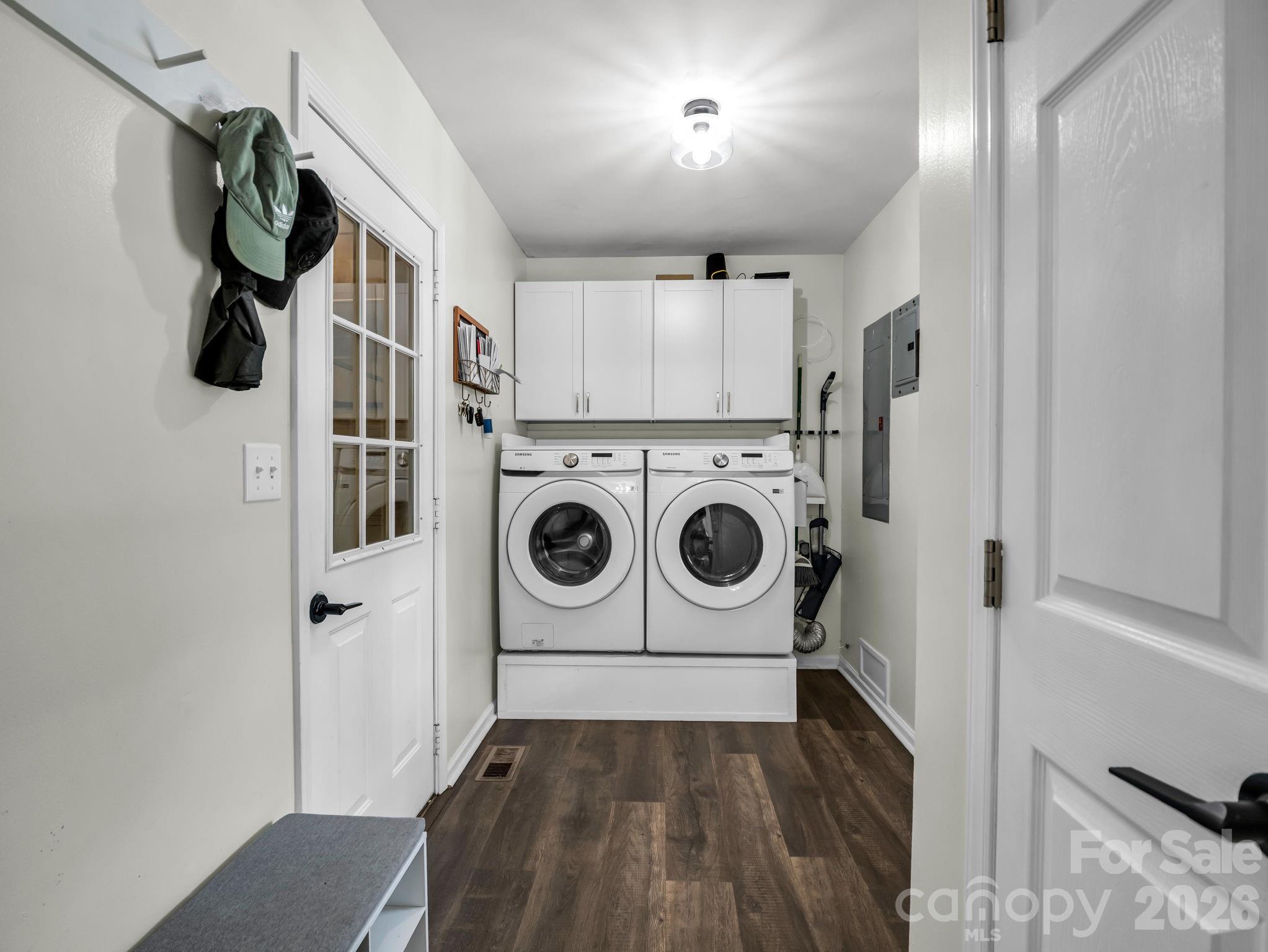 215 Hillcrest Drive Property Photo 18
