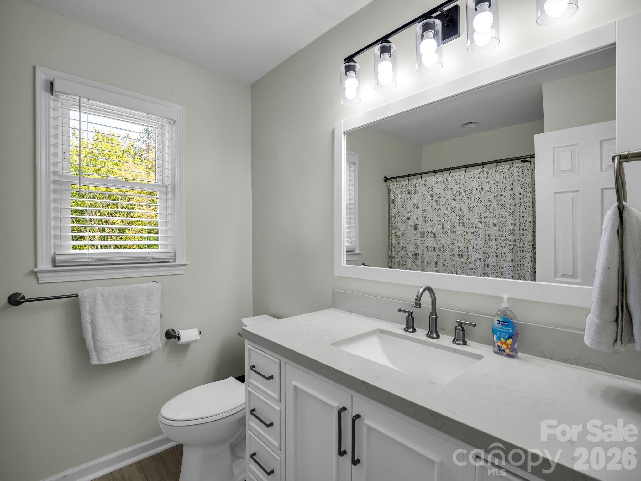 215 Hillcrest Drive Property Photo 27
