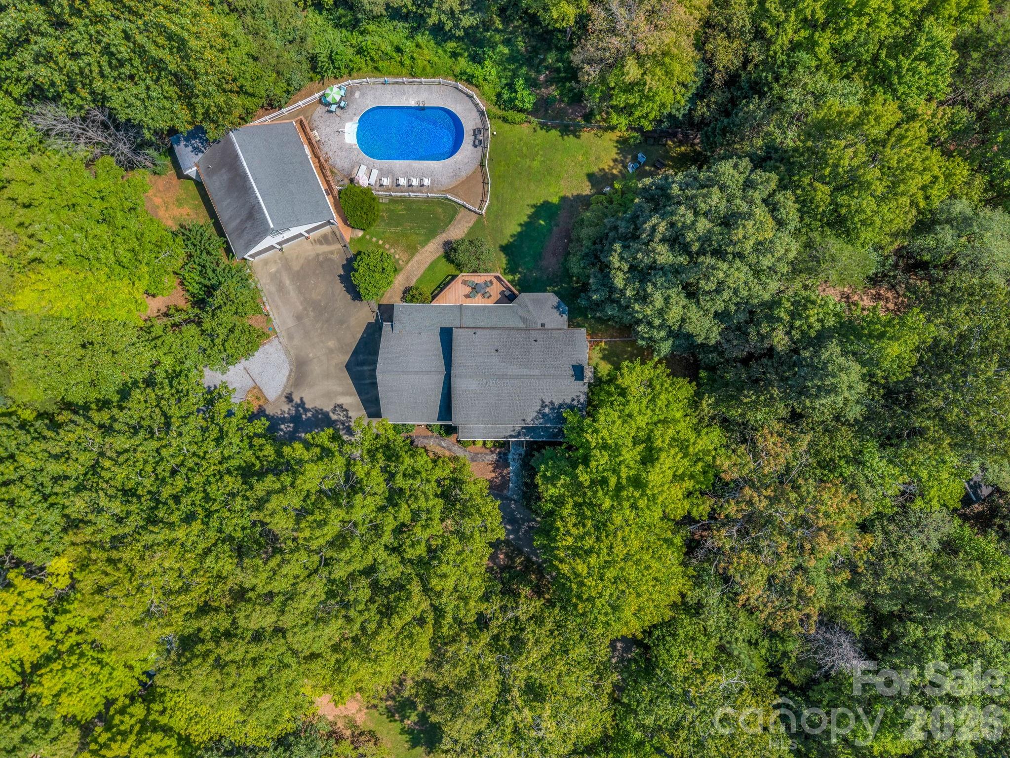215 Hillcrest Drive Property Photo 44
