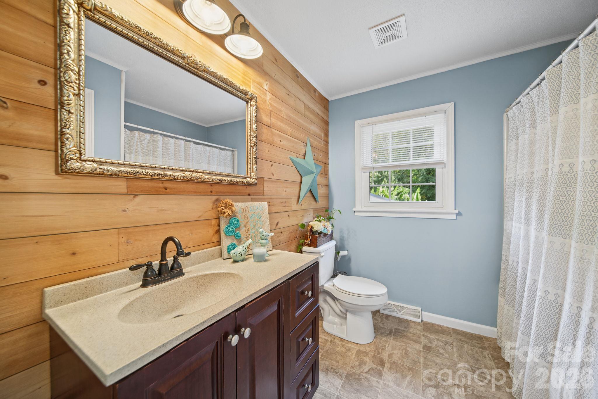 607 Toms Creek Church Road Property Photo 13