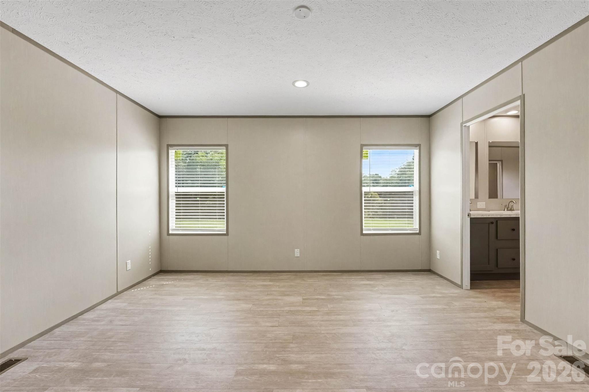 807 Eagleview Lane Property Photo 10