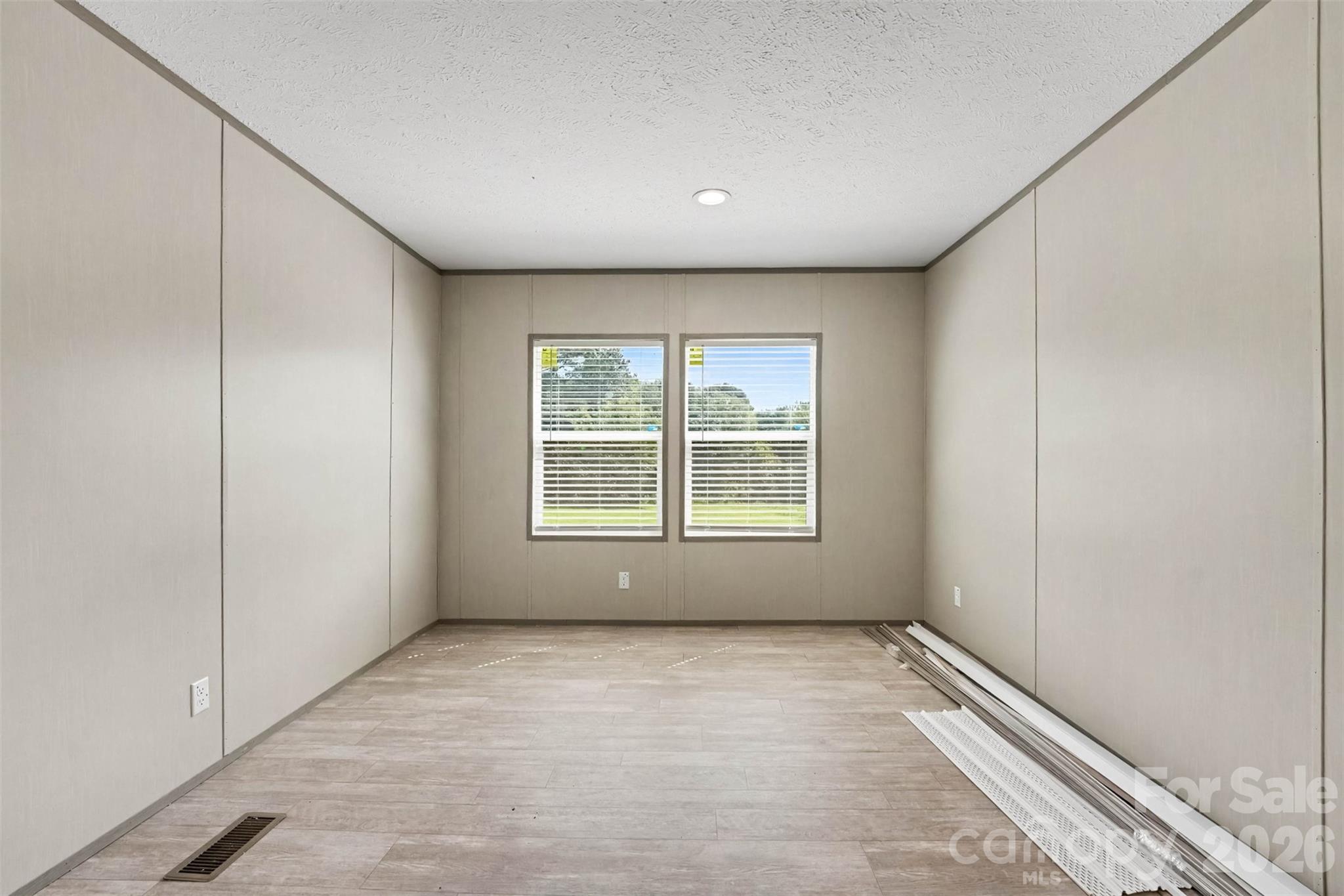 807 Eagleview Lane Property Photo 16