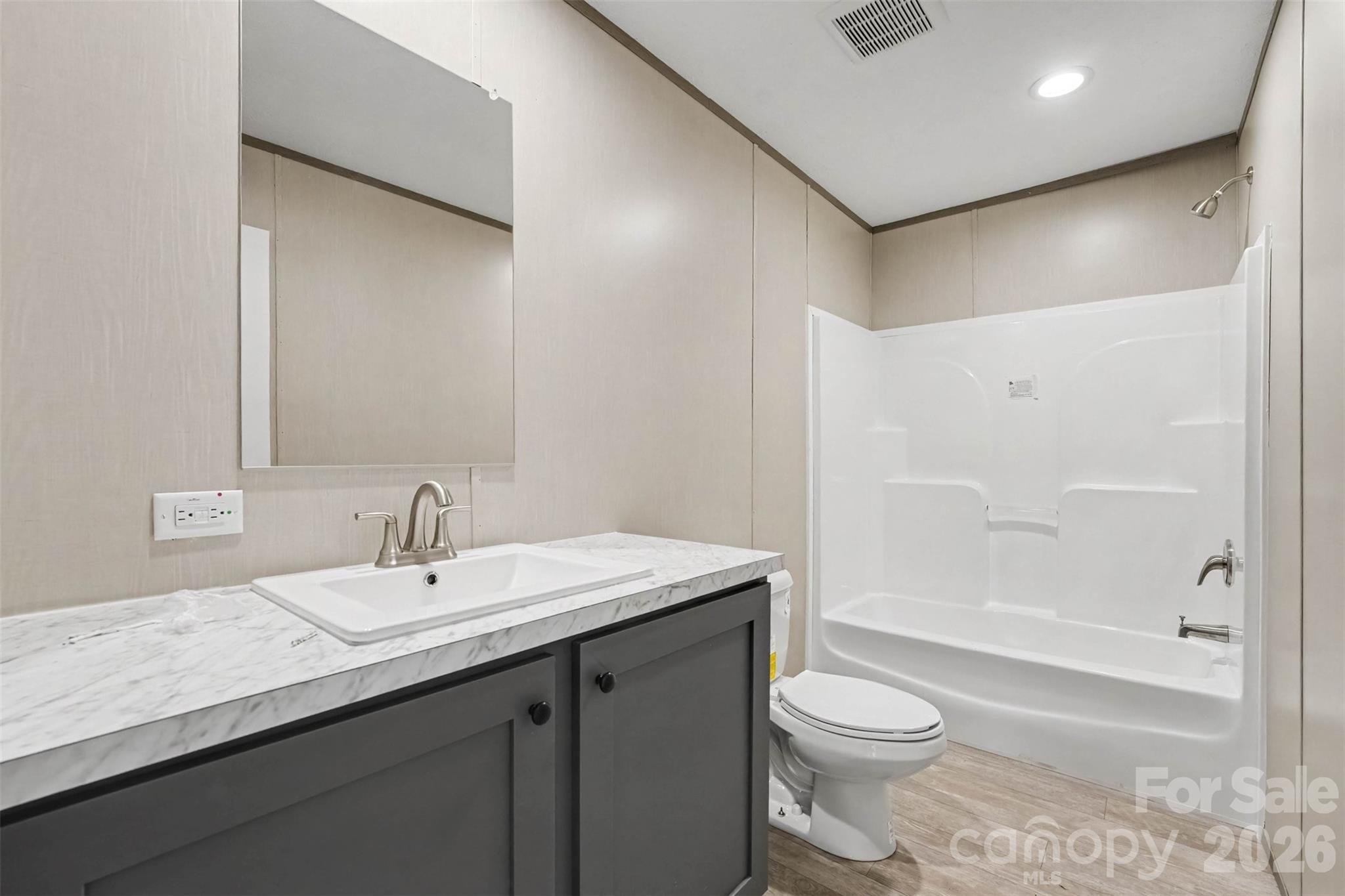 807 Eagleview Lane Property Photo 18
