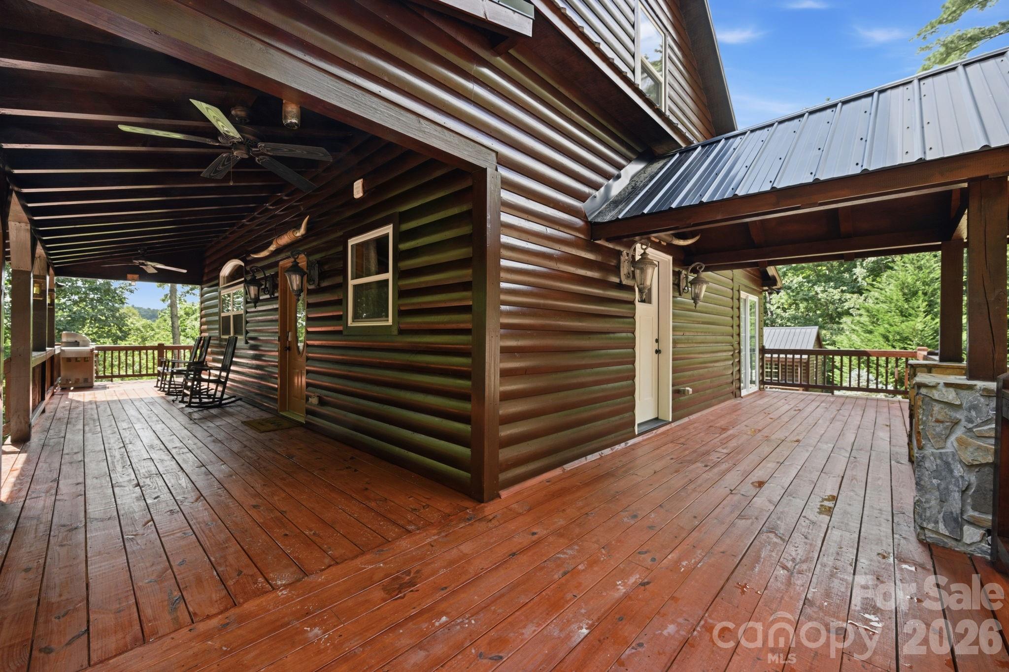 1158 Staghorn Road Property Photo 3