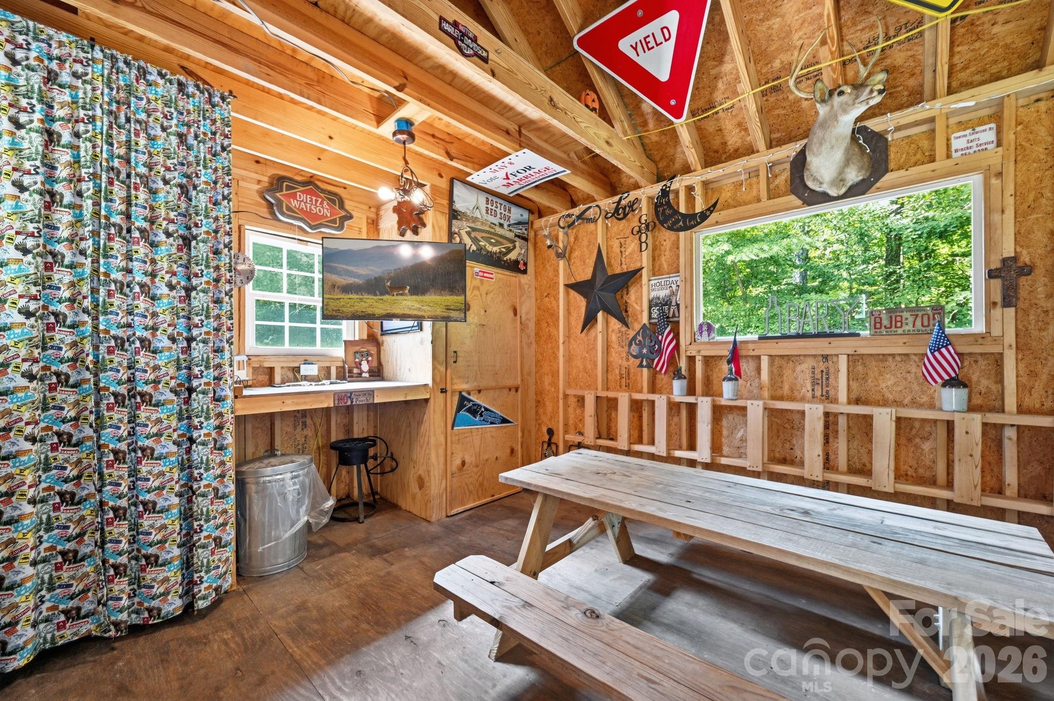 1158 Staghorn Road Property Photo 35