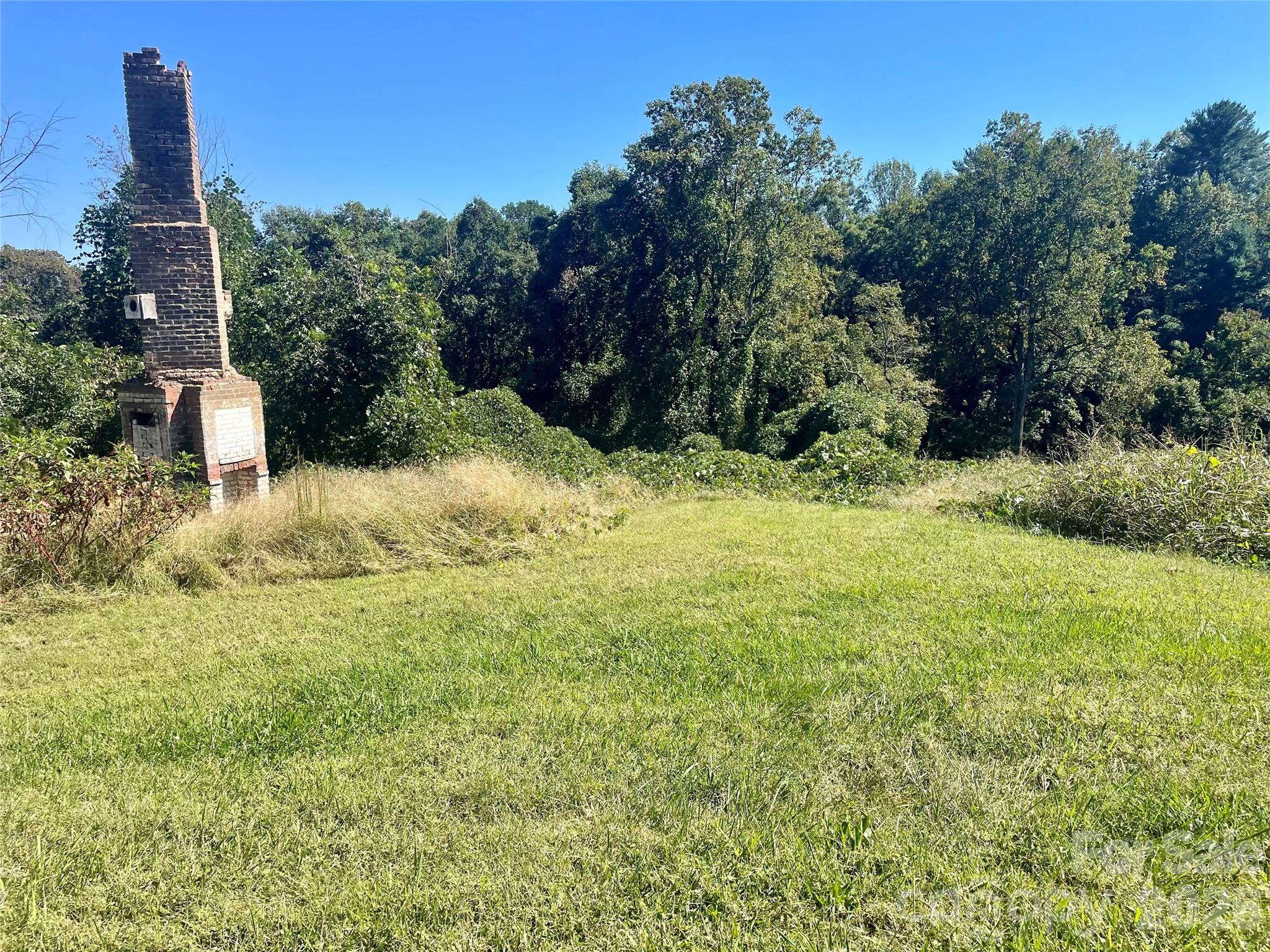 19 Pine Street Property Photo 5