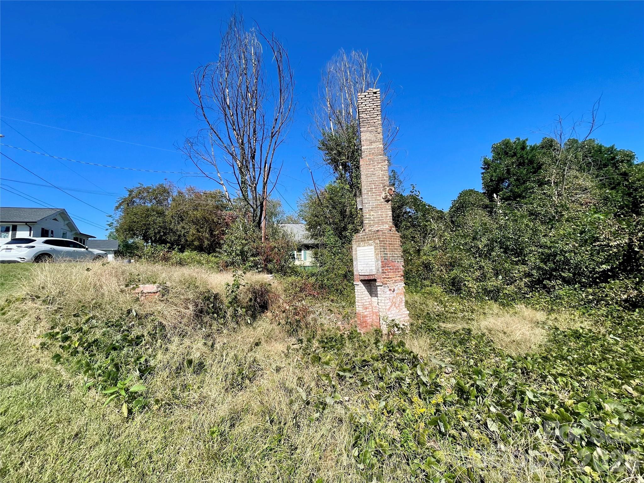 19 Pine Street Property Photo 7