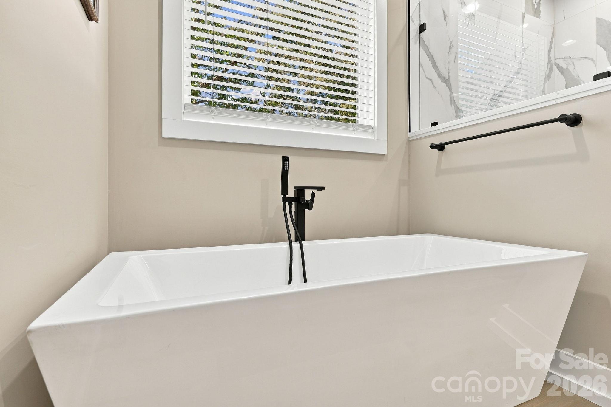1045 Freshwater Lane Property Photo 22