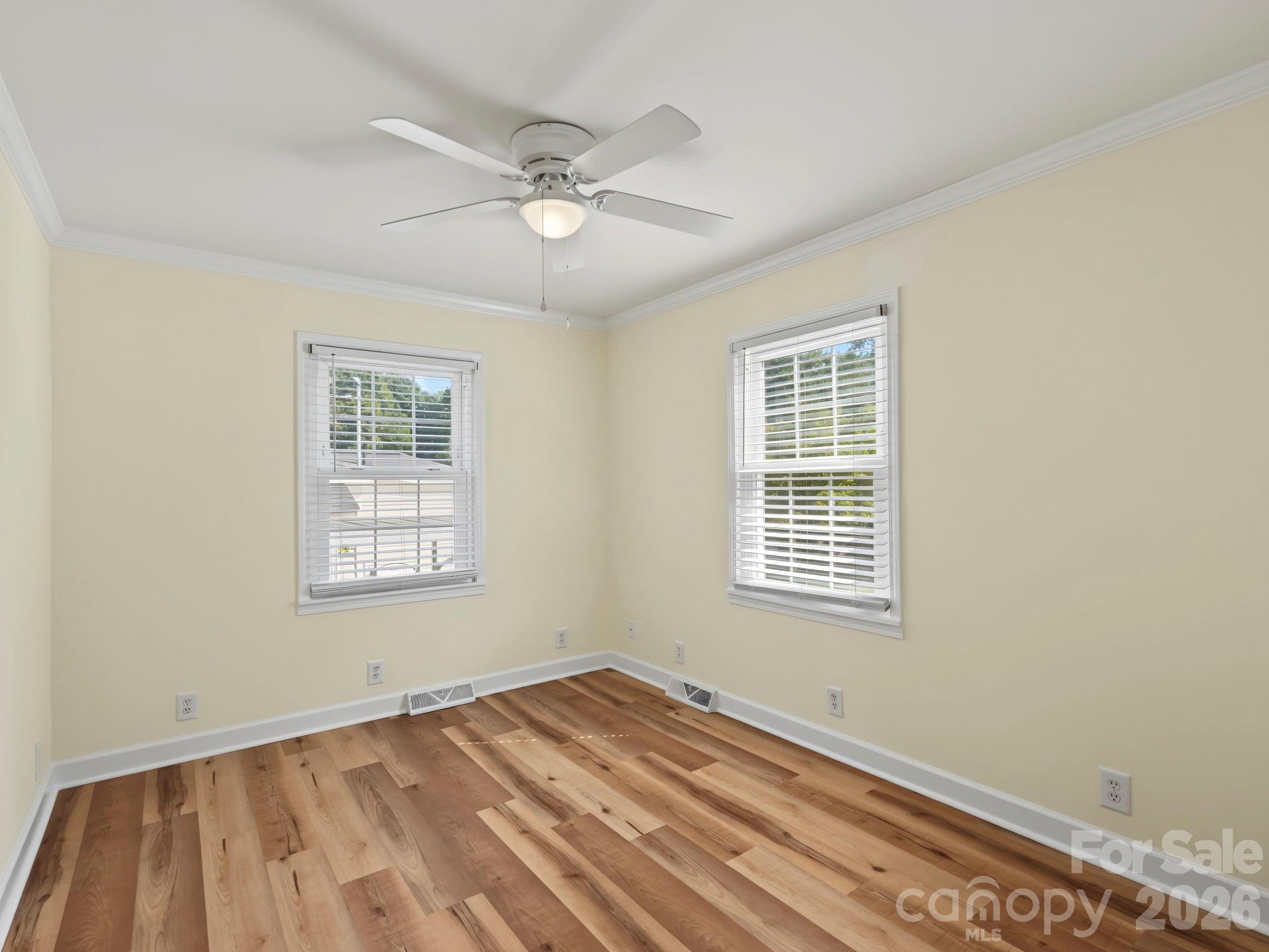 316 E 19th Street Property Photo 14