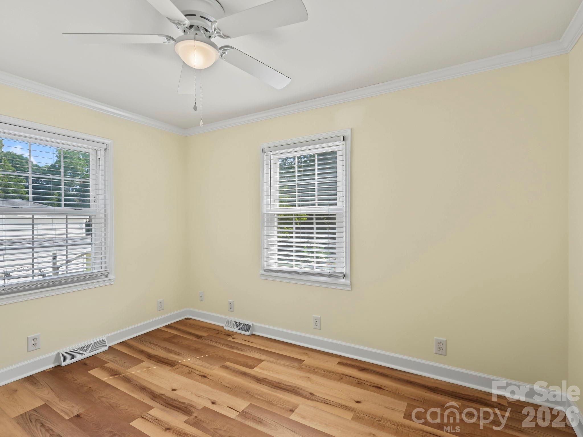 316 E 19th Street Property Photo 15