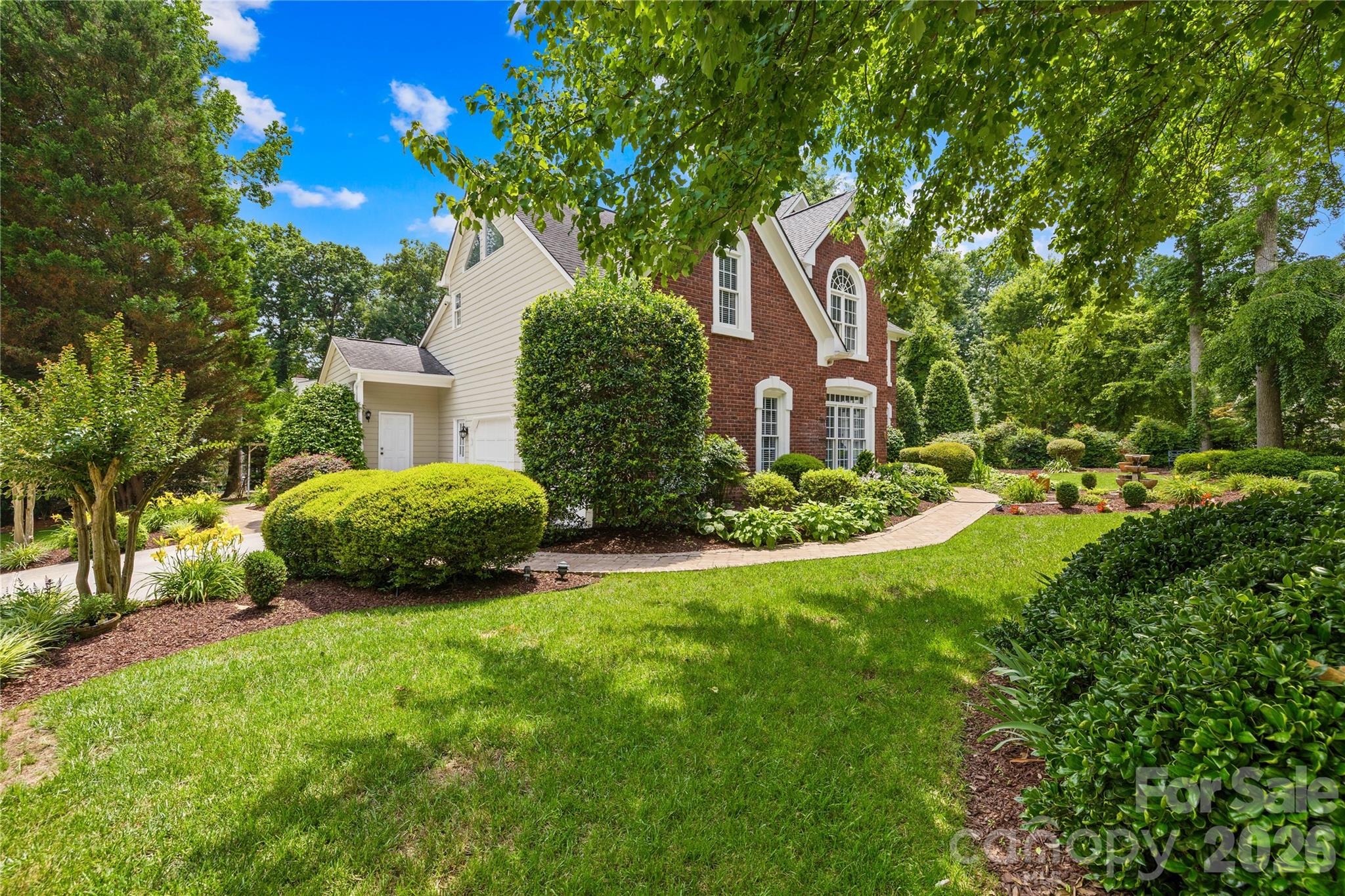 9514 Hayenridge Court Property Photo 4