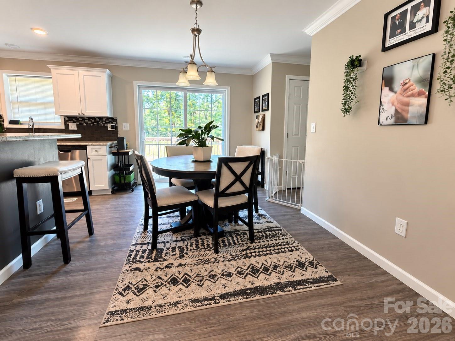 205 Lake Drive Property Photo 8