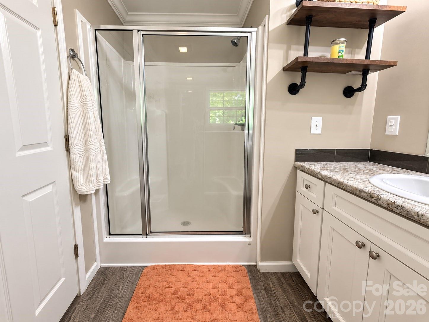 205 Lake Drive Property Photo 13