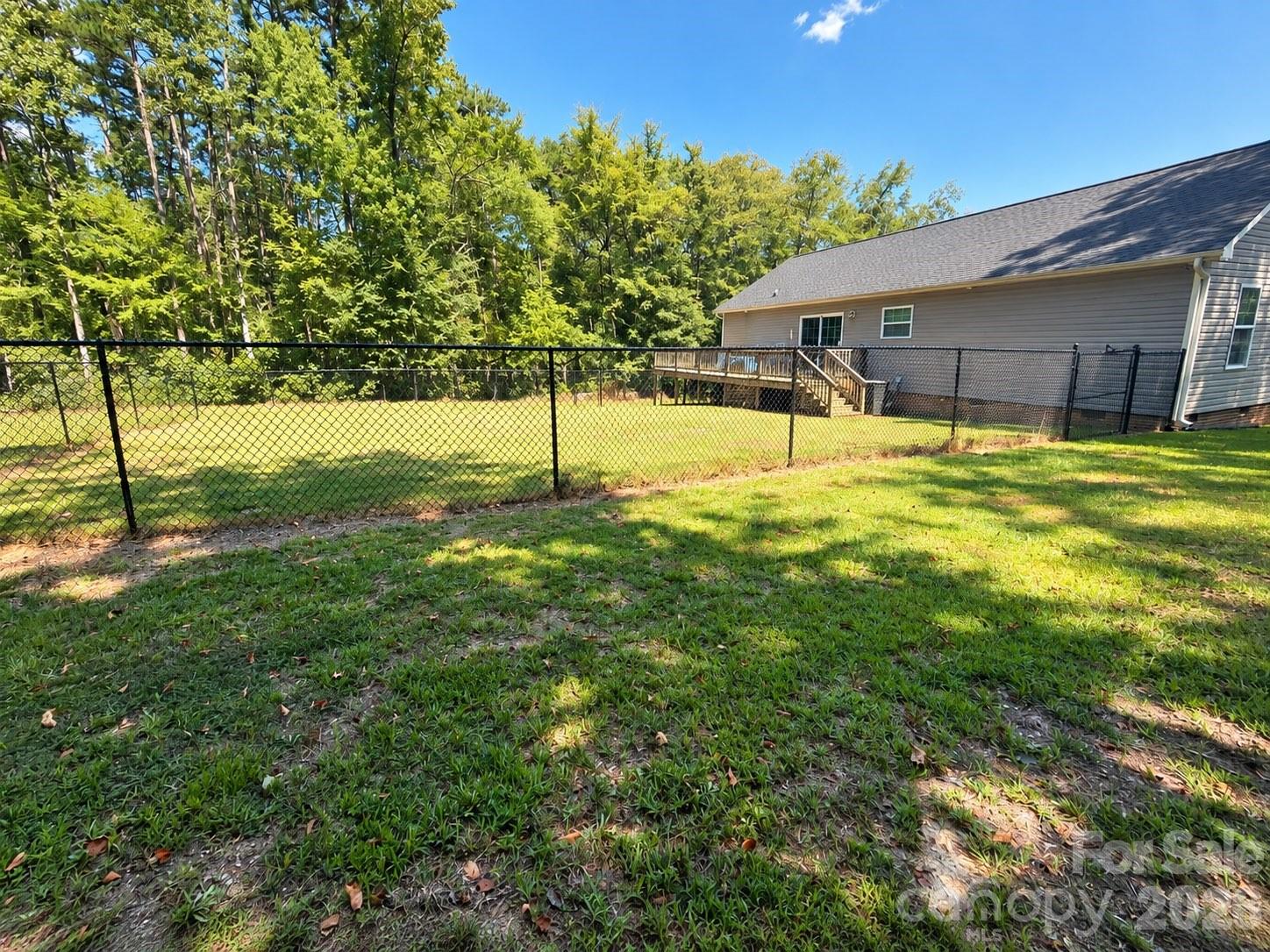 205 Lake Drive Property Photo 20