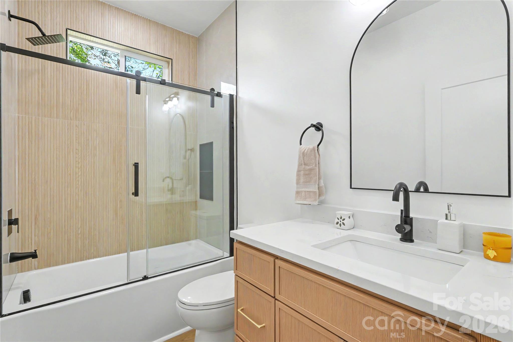910 Montrose Drive Property Photo 31