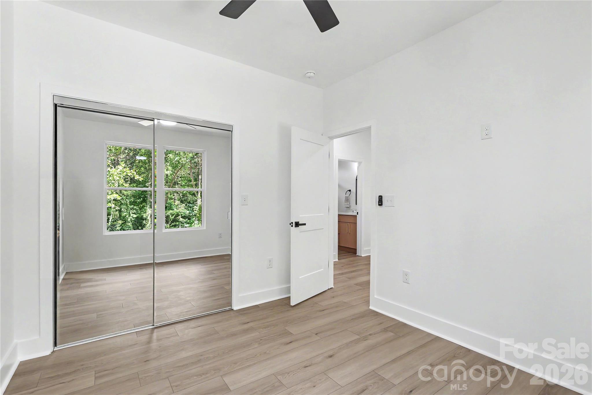 910 Montrose Drive Property Photo 33