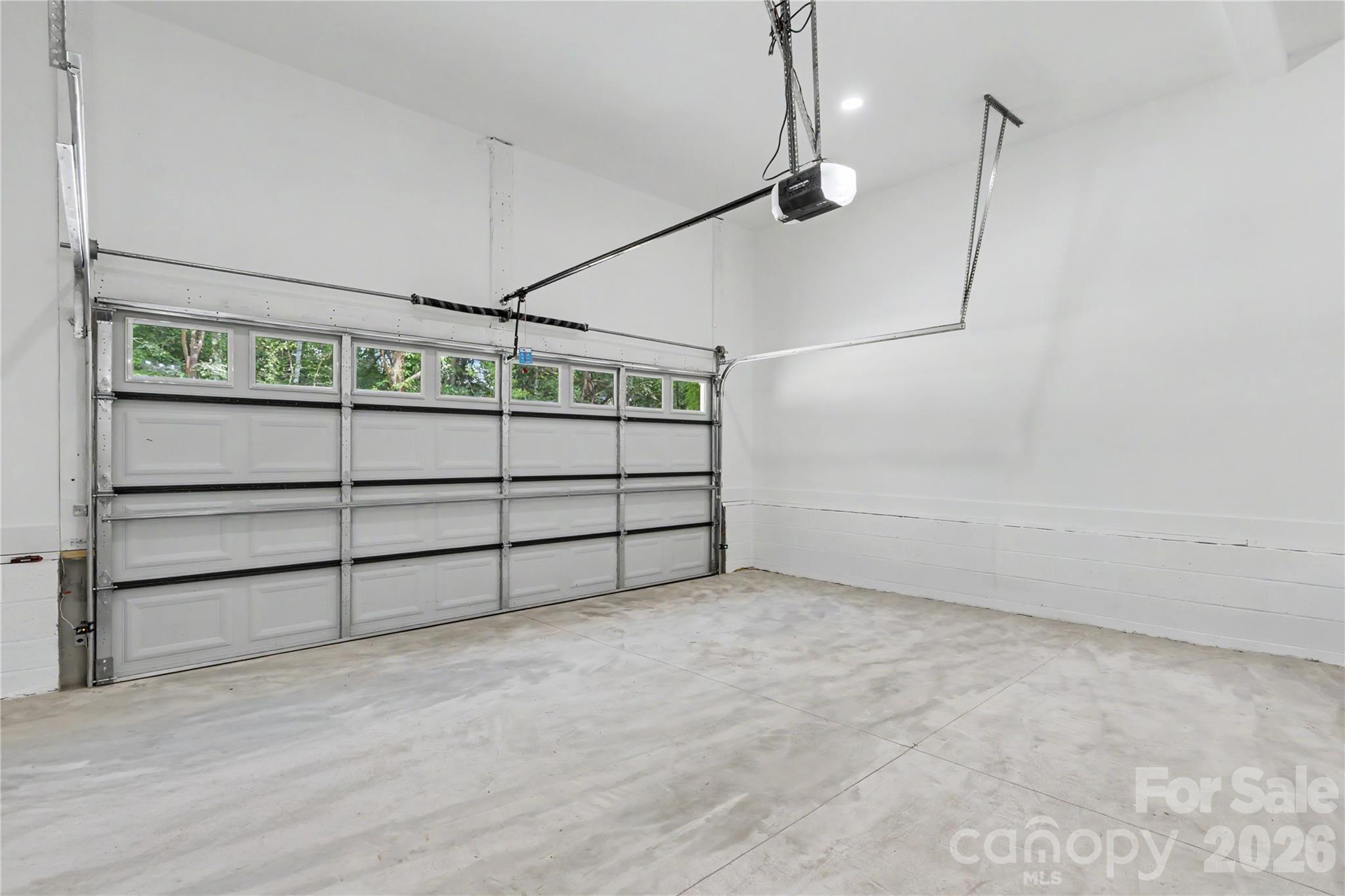 910 Montrose Drive Property Photo 37