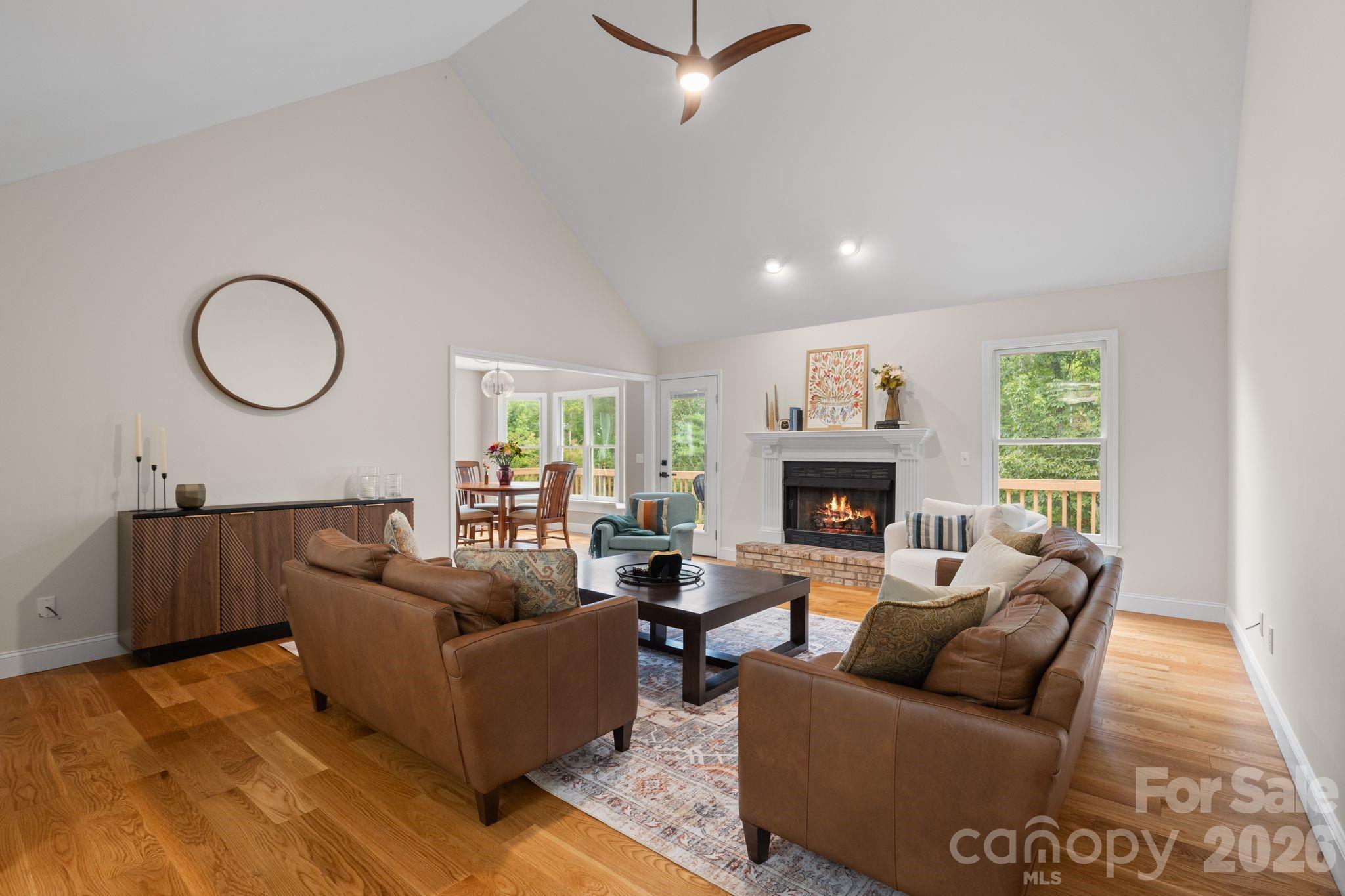 113 Laura Trace Property Photo 1
