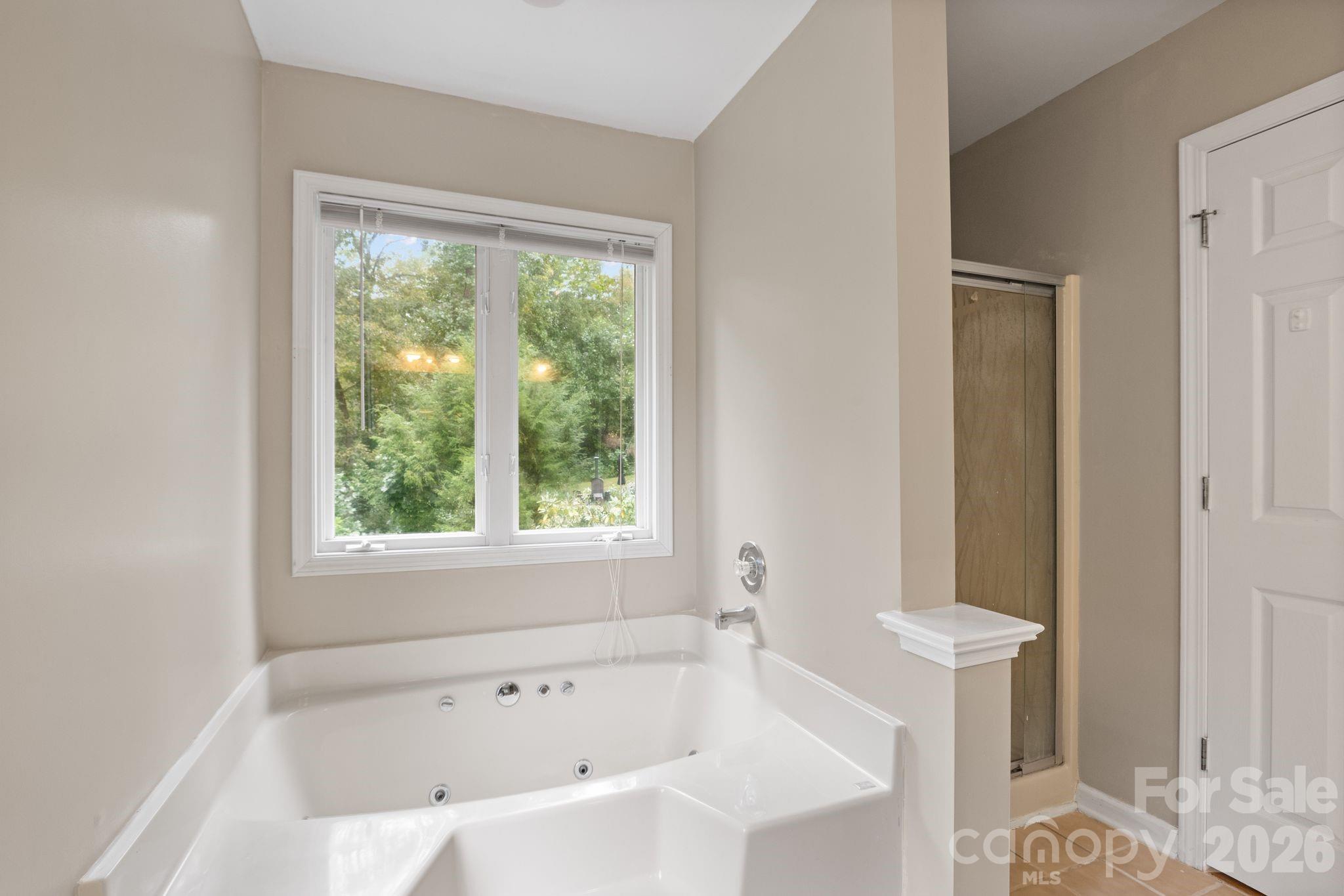 113 Laura Trace Property Photo 12