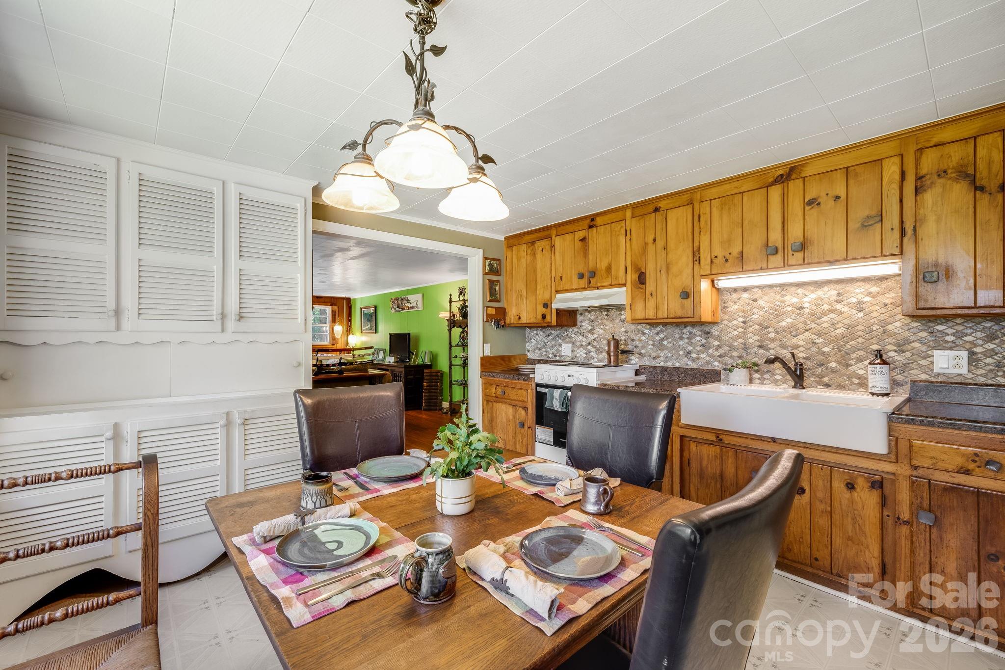 258 Old Homestead Road Property Photo 14