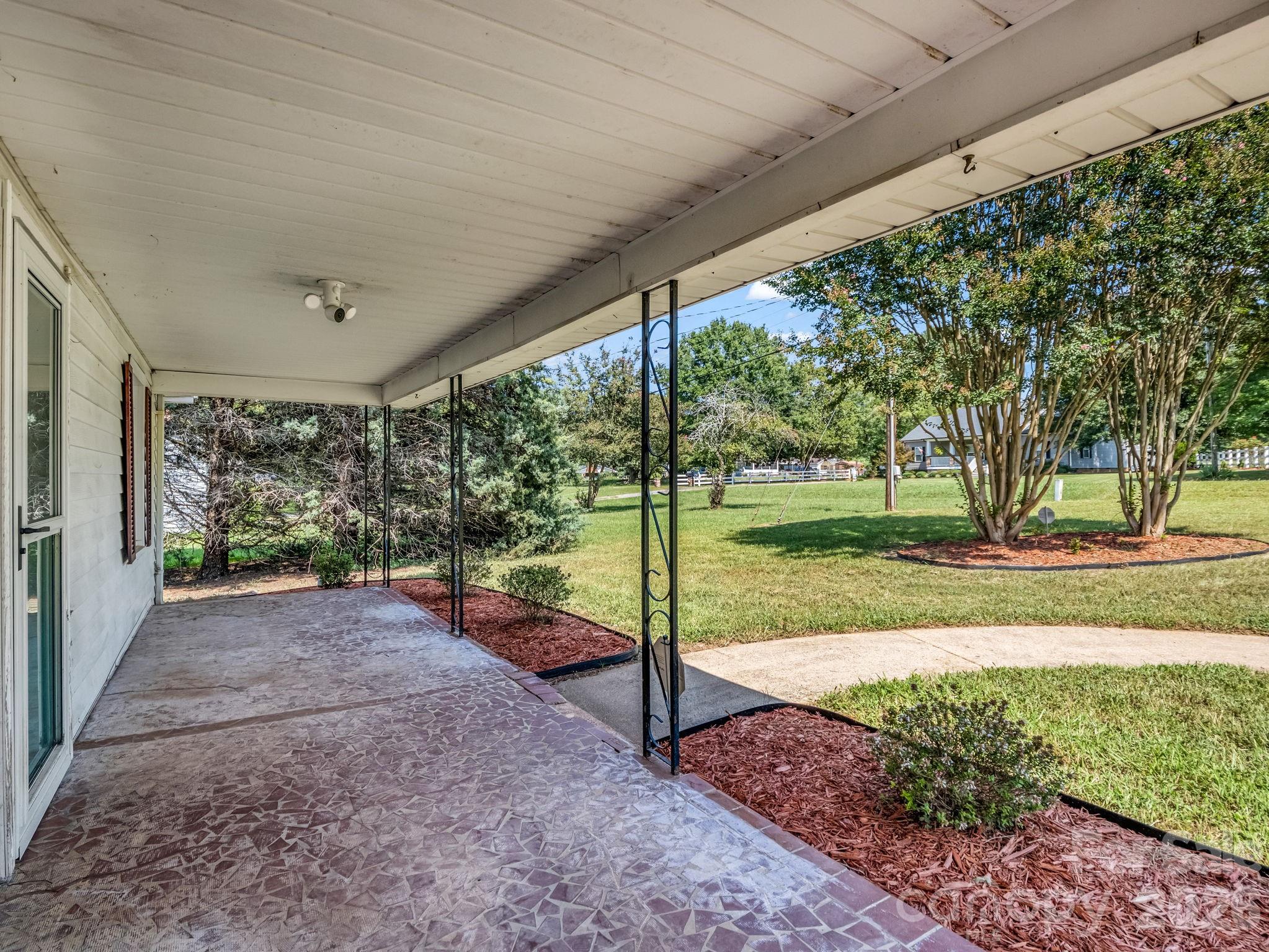 1315 Lithia Springs Road Property Photo 28