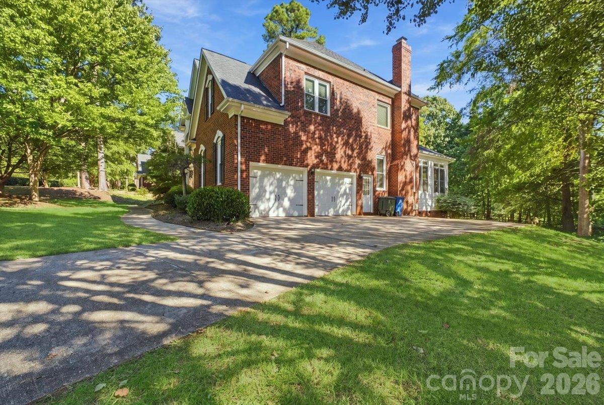 178 Cove Creek Loop Property Photo 2