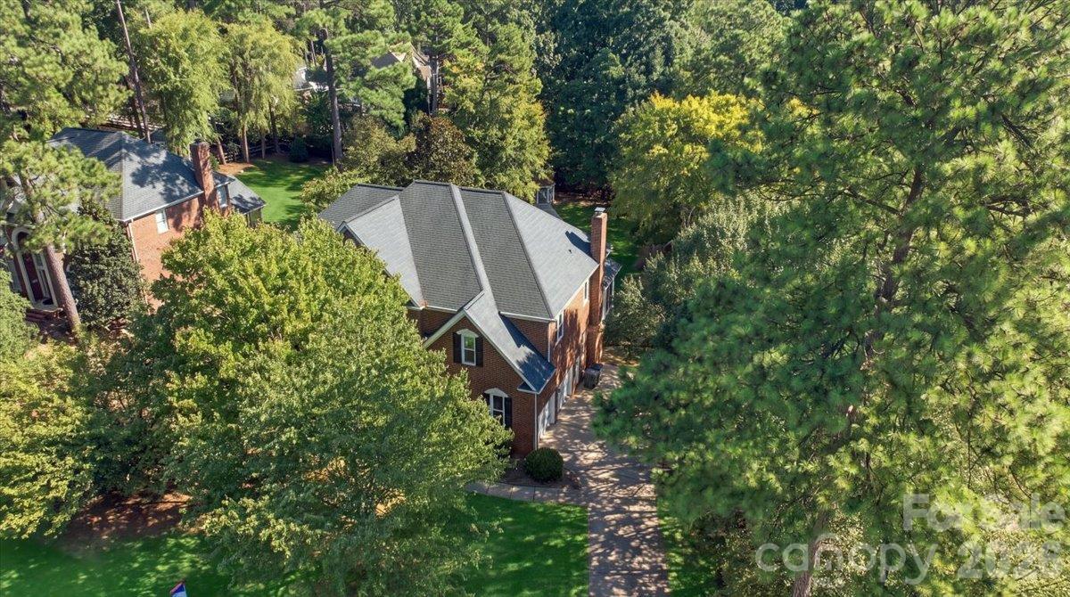 178 Cove Creek Loop Property Photo 3