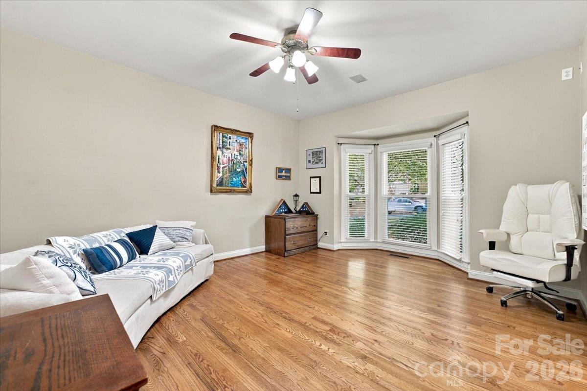 178 Cove Creek Loop Property Photo 4