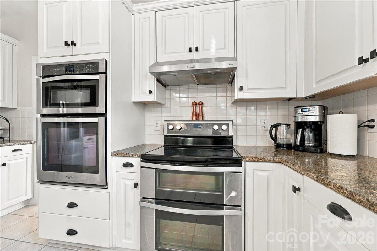 178 Cove Creek Loop Property Photo 8