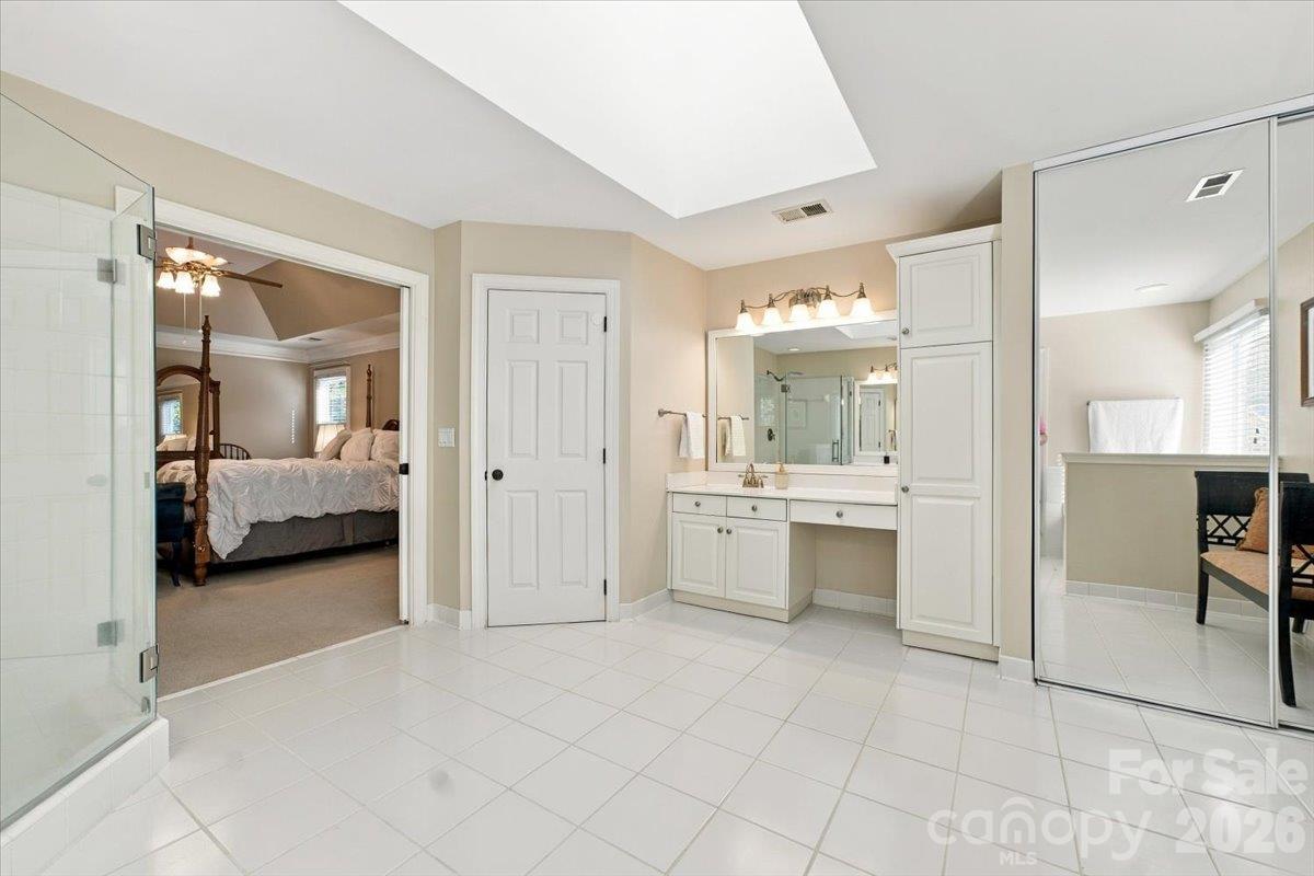 178 Cove Creek Loop Property Photo 23