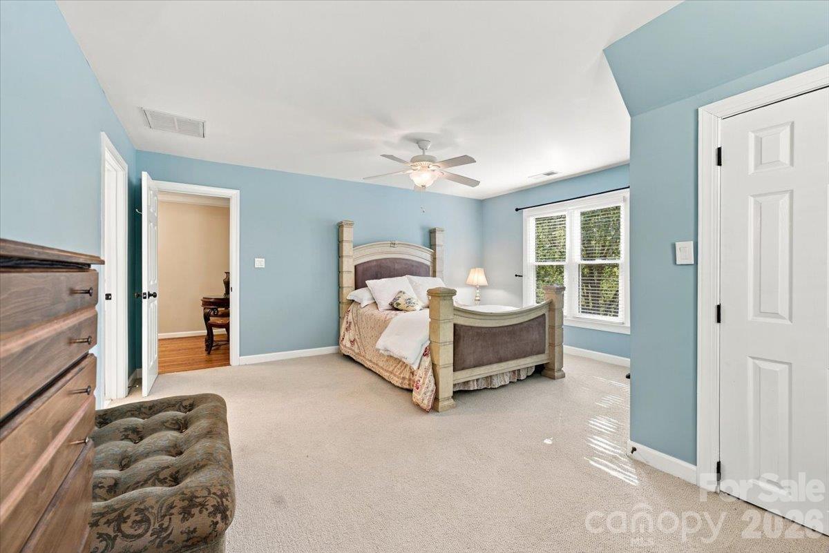 178 Cove Creek Loop Property Photo 28