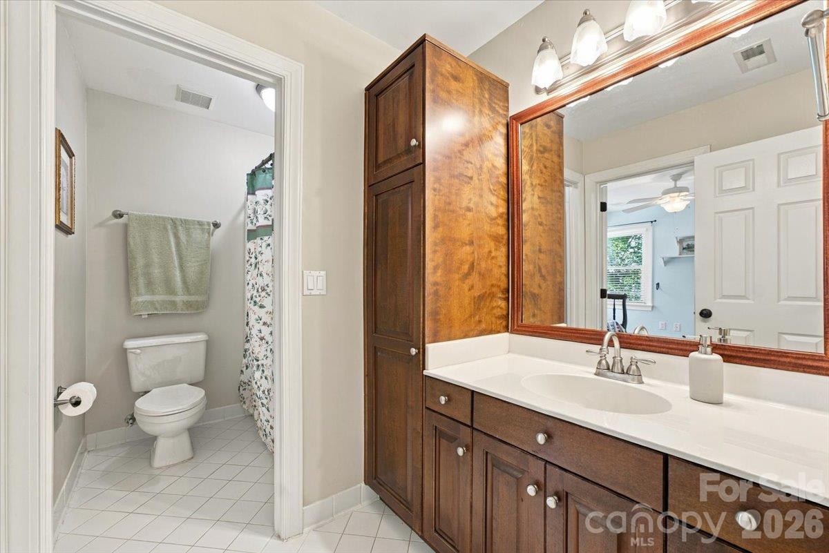 178 Cove Creek Loop Property Photo 34
