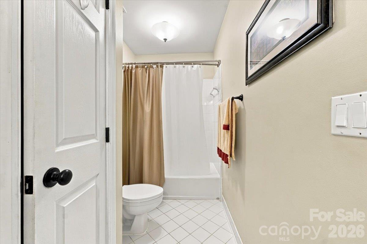 178 Cove Creek Loop Property Photo 36