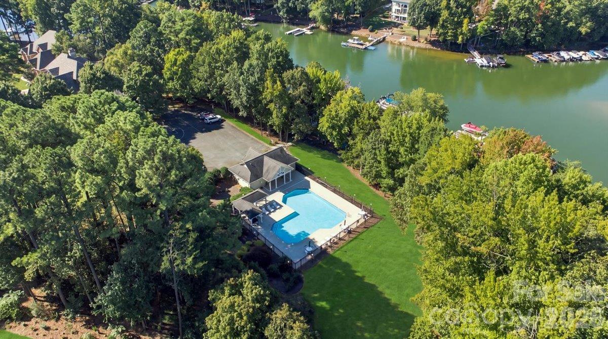 178 Cove Creek Loop Property Photo 46