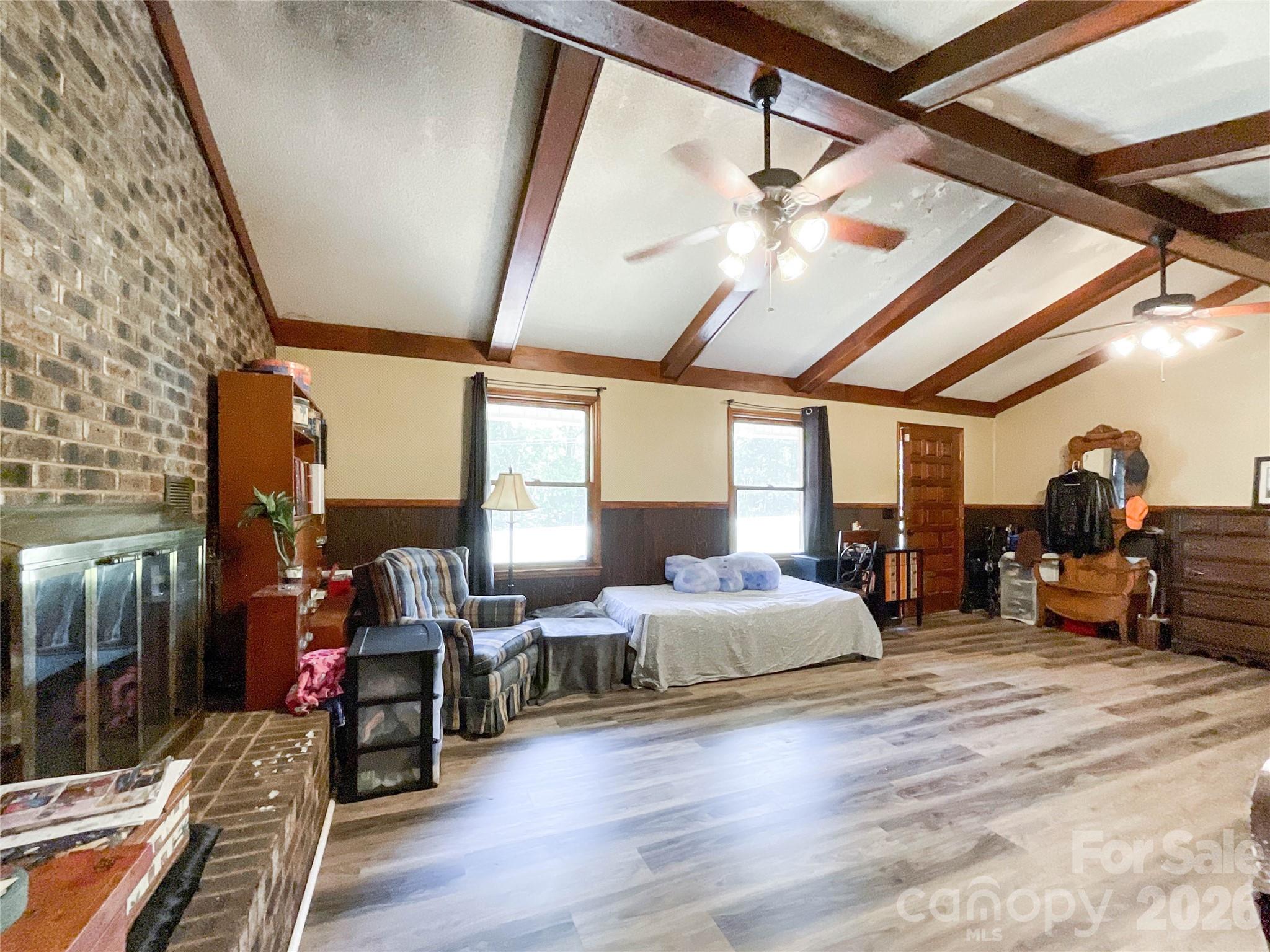 3304 Griffith Road Property Photo 7