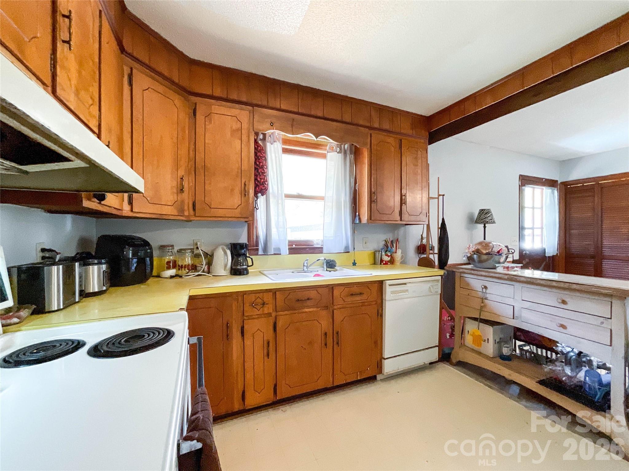 3304 Griffith Road Property Photo 15