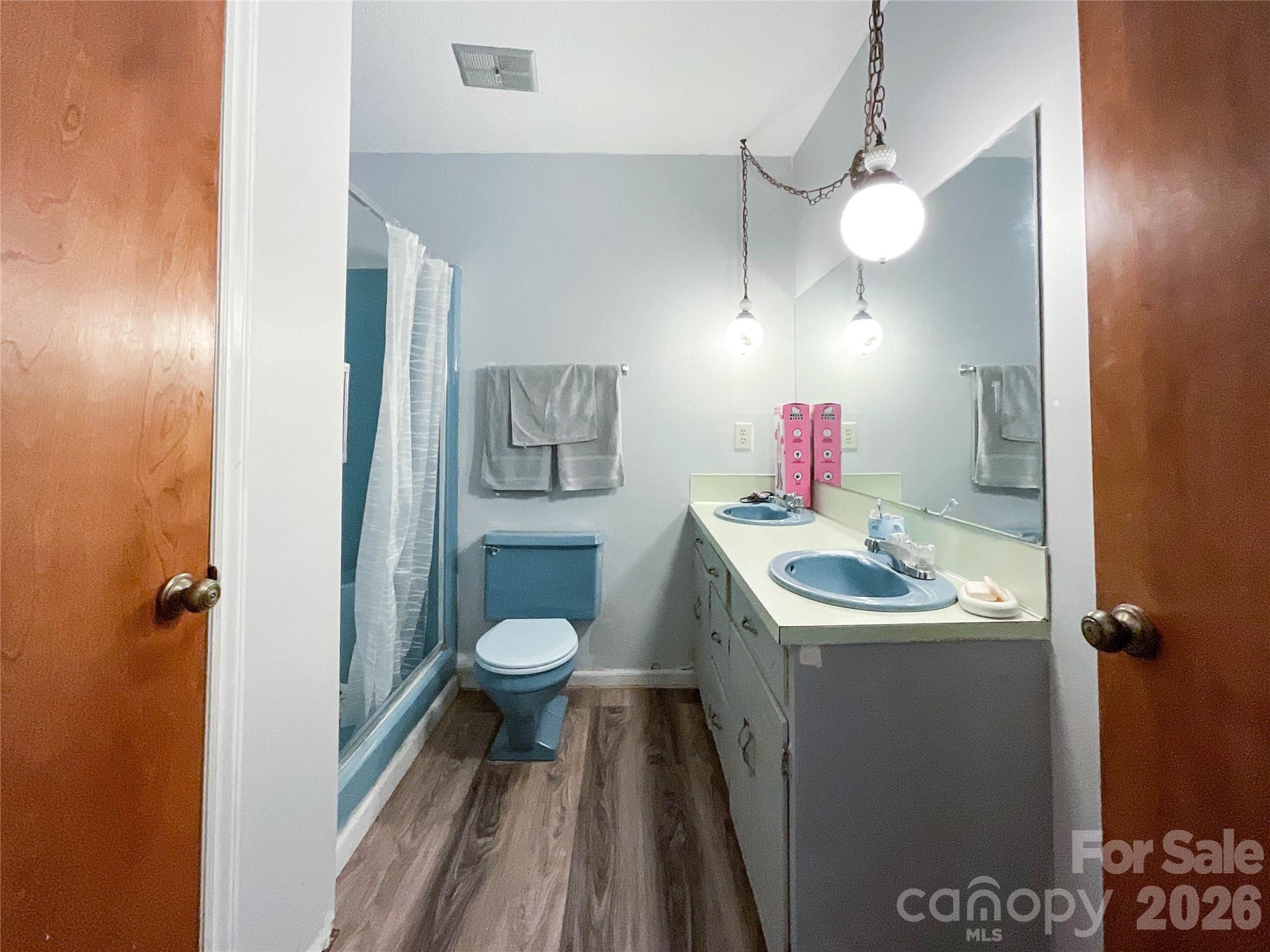 3304 Griffith Road Property Photo 17