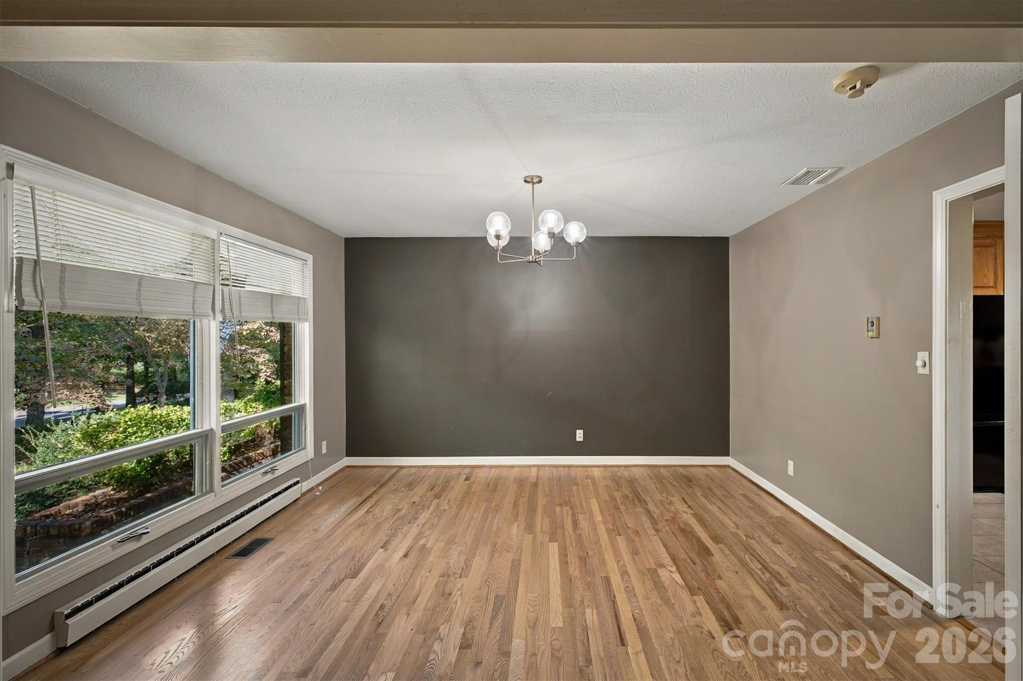 1211 Laurel Street Property Photo 7
