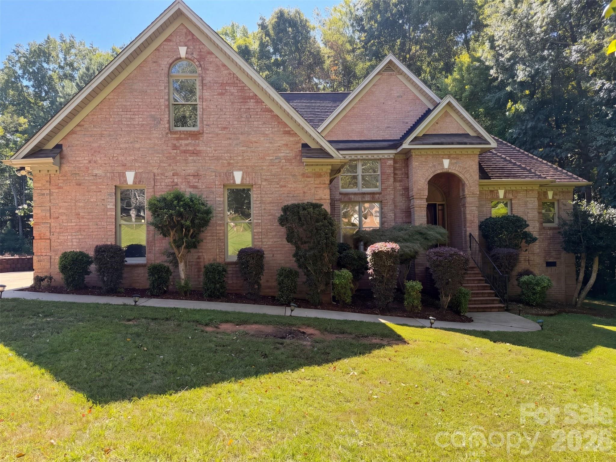 143 Laurel Ridge Court Property Photo 1