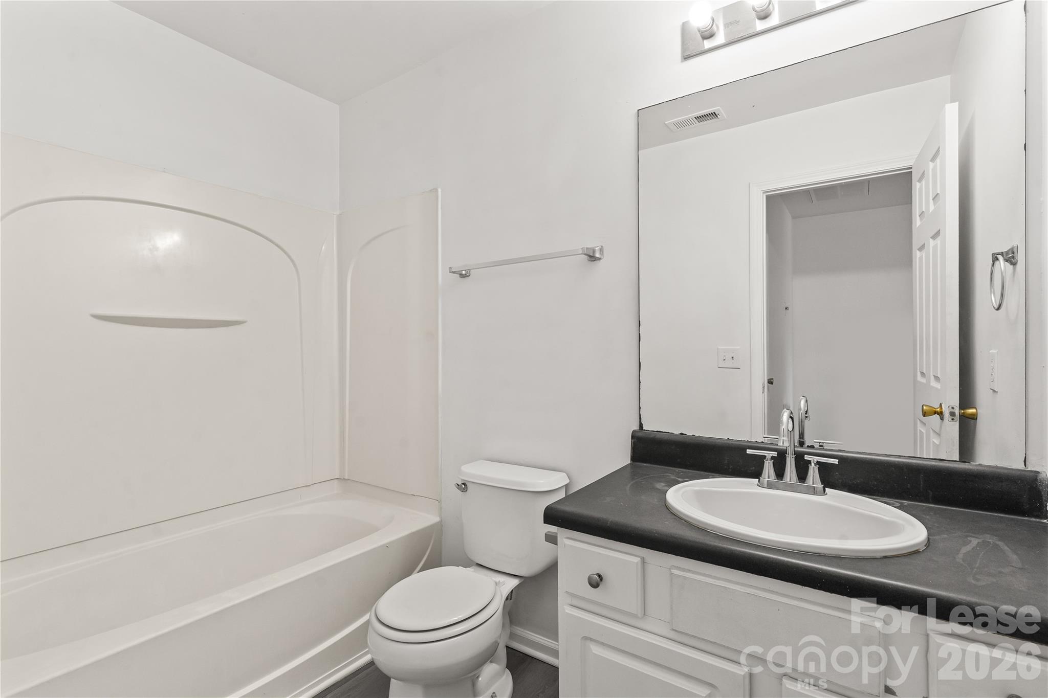 2724 Mulberry Pond Drive Property Photo 20