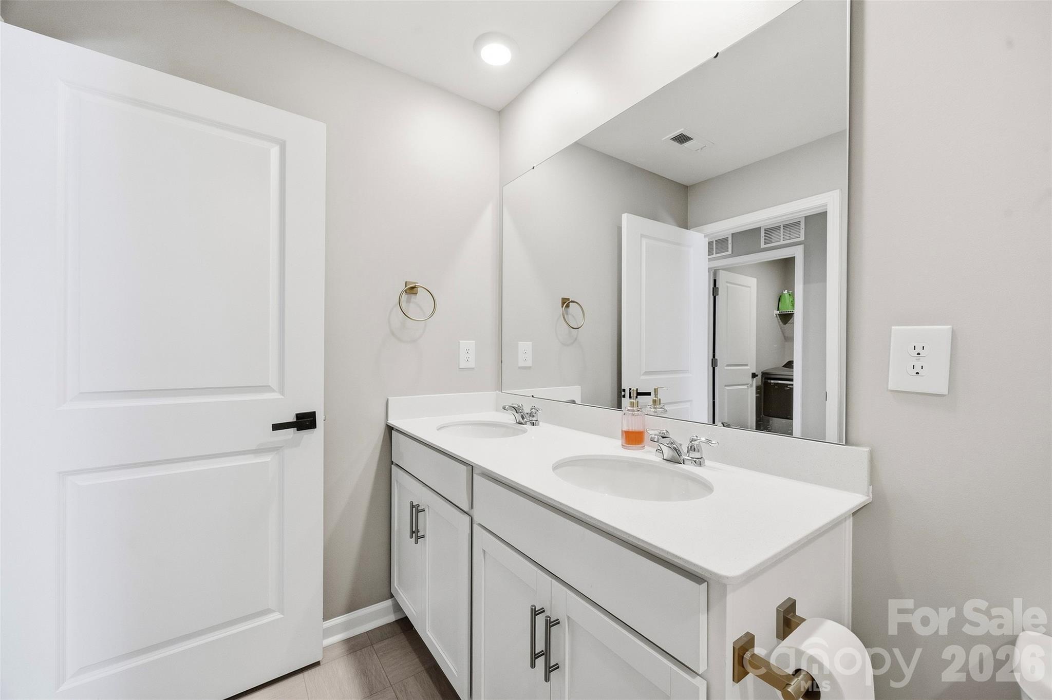2137 Redstone Drive Property Photo 29