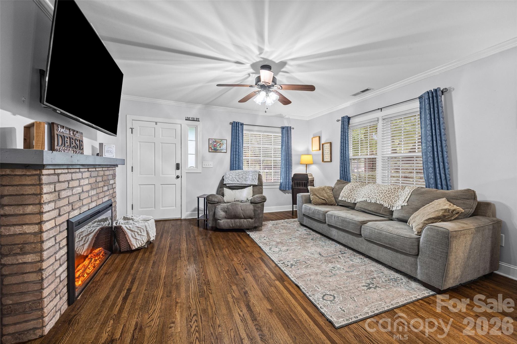 5517 E Highway 218 Highway Property Photo 5