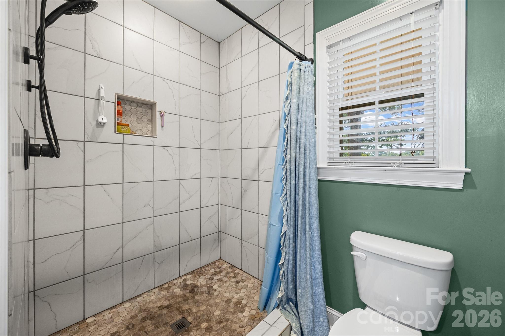 5517 E Highway 218 Highway Property Photo 16