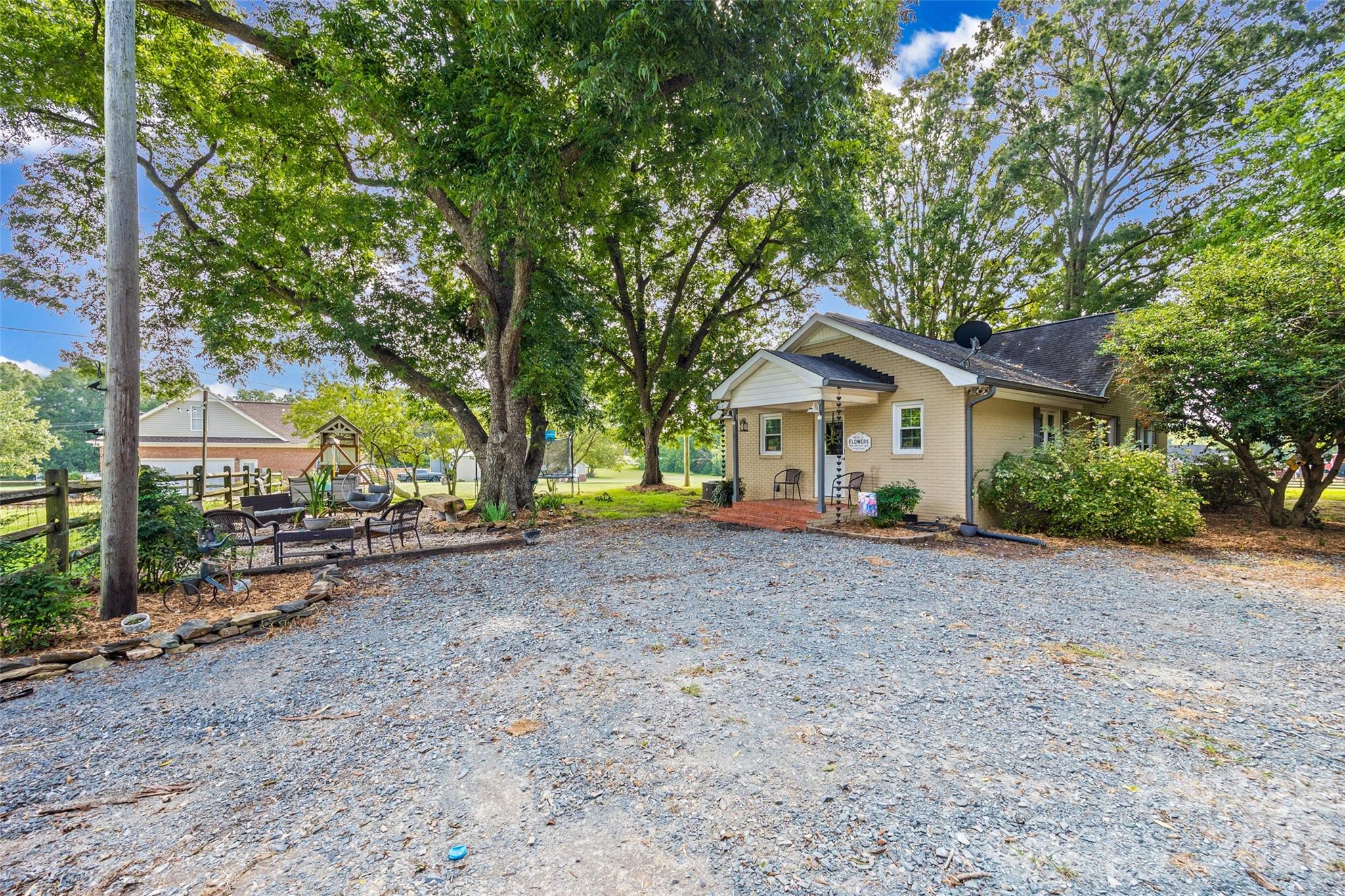 5517 E Highway 218 Highway Property Photo 25